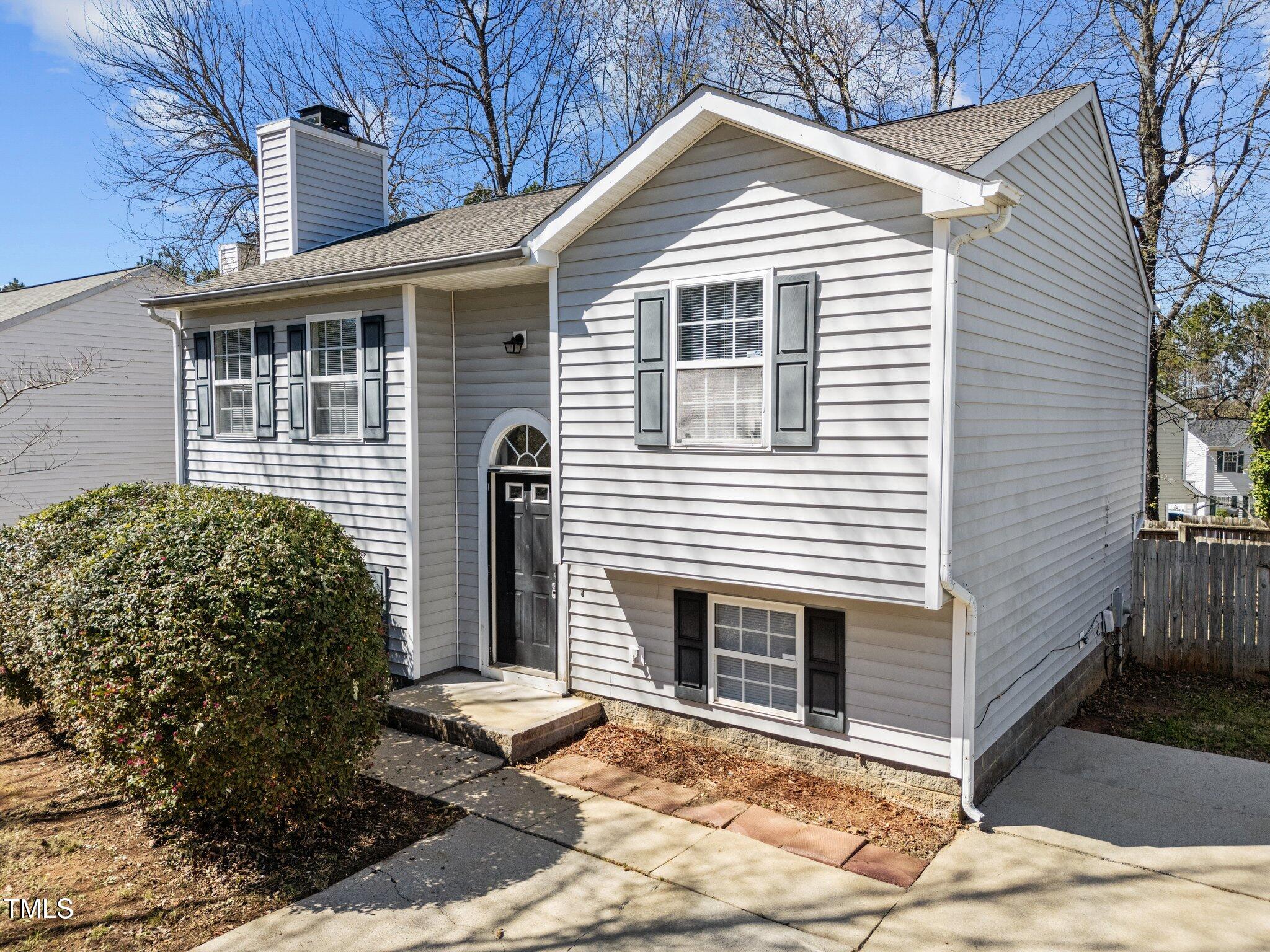 608 Oleander Road Property Photo