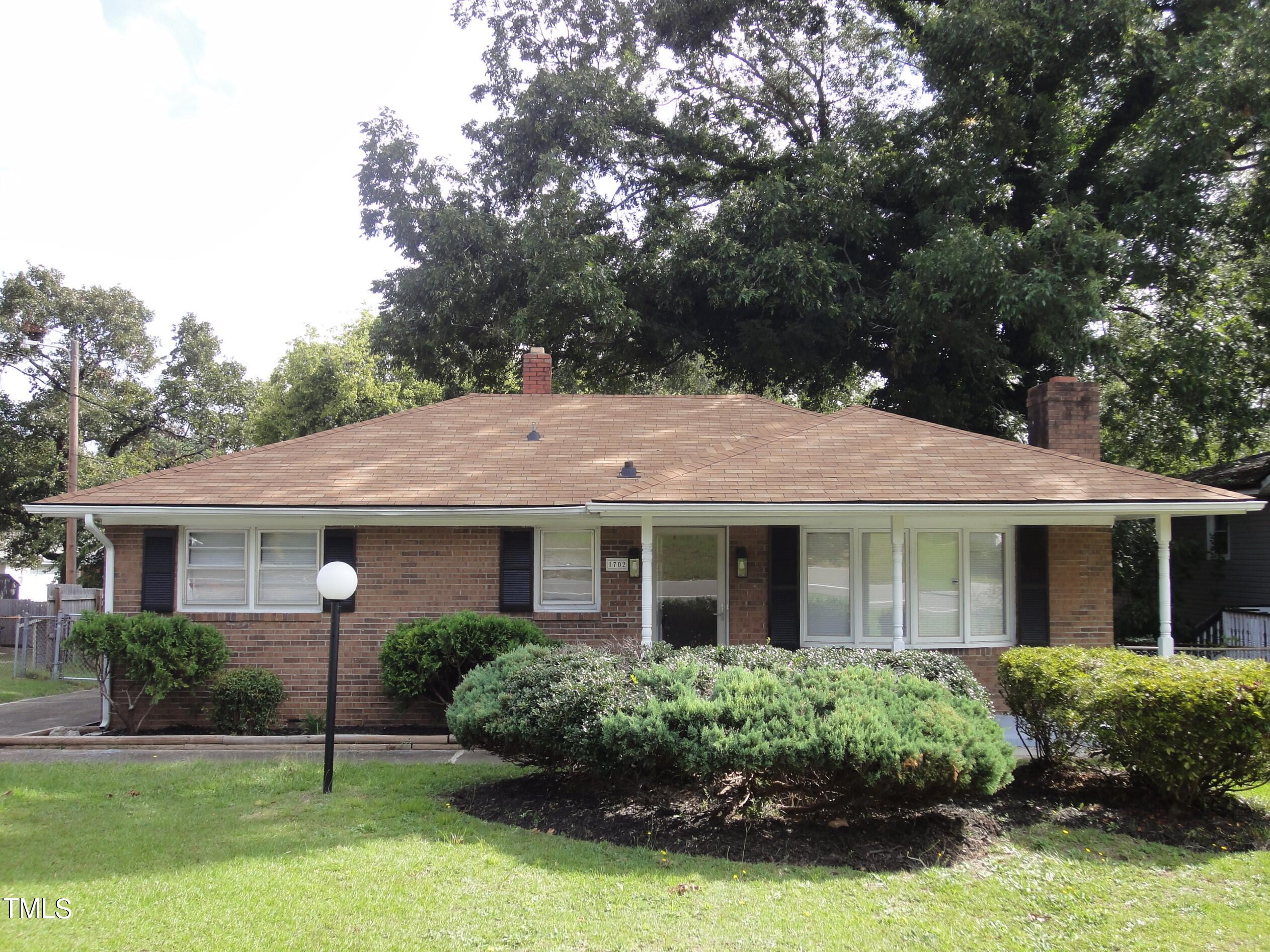 1702 Edgecombe Avenue Property Photo