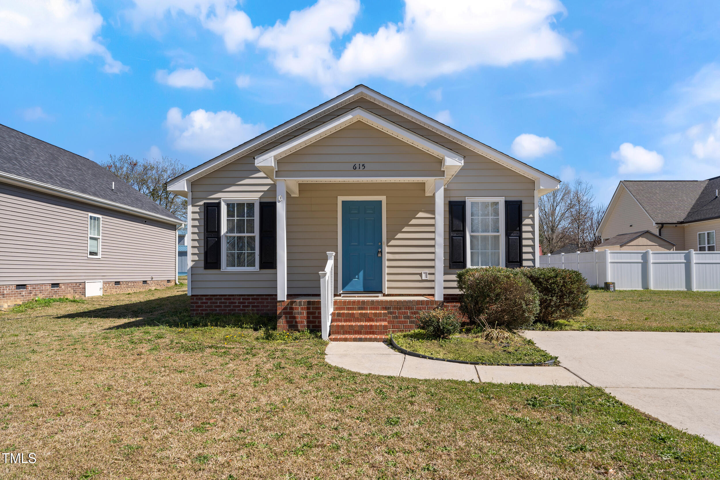 615 S Orange Avenue Property Photo