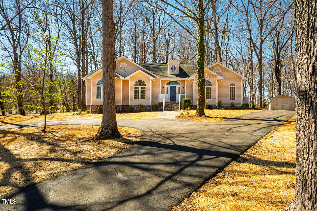 Timberlake Real Estate Listings Main Image