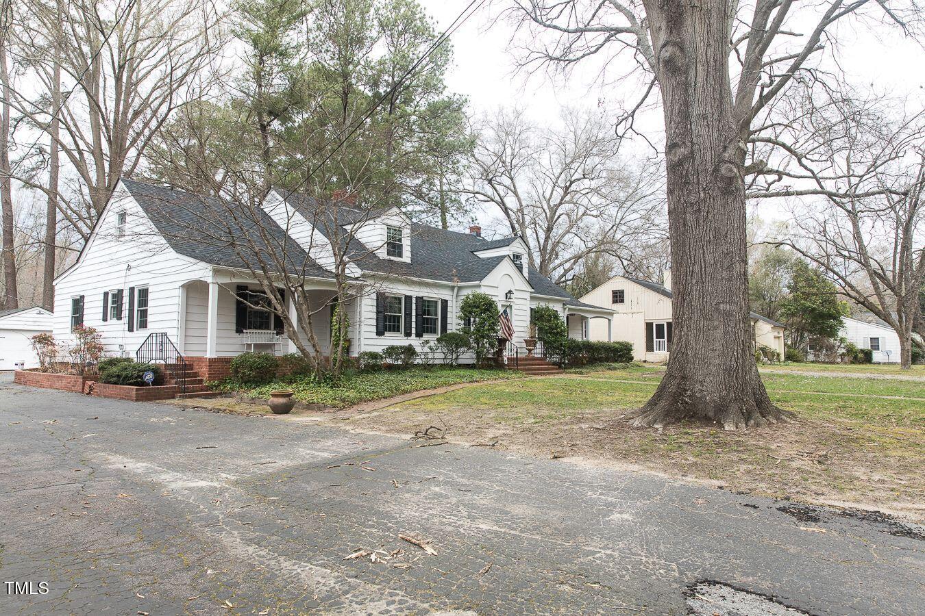 105 John Street Property Photo 6