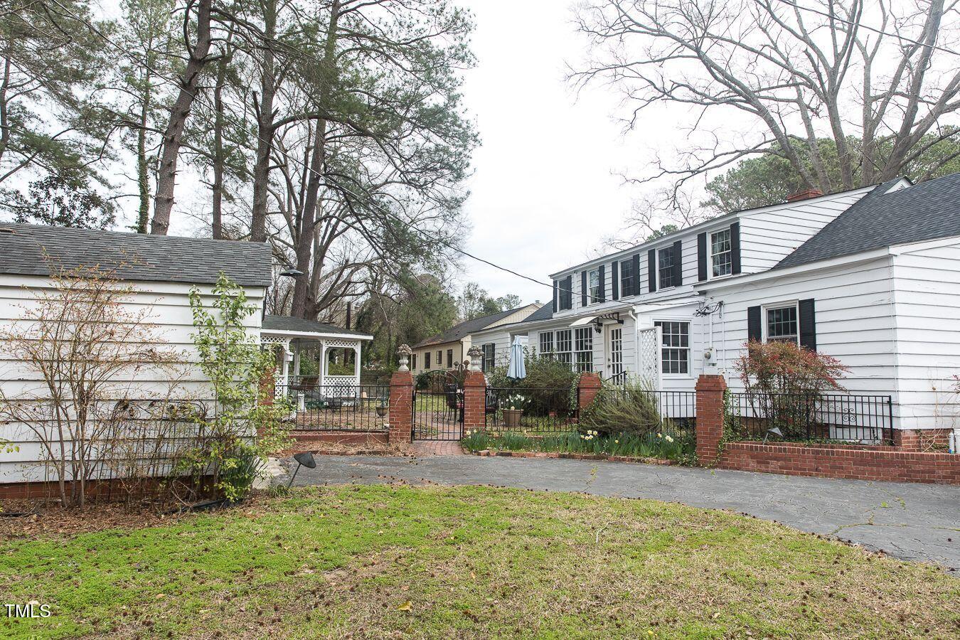 105 John Street Property Photo 10