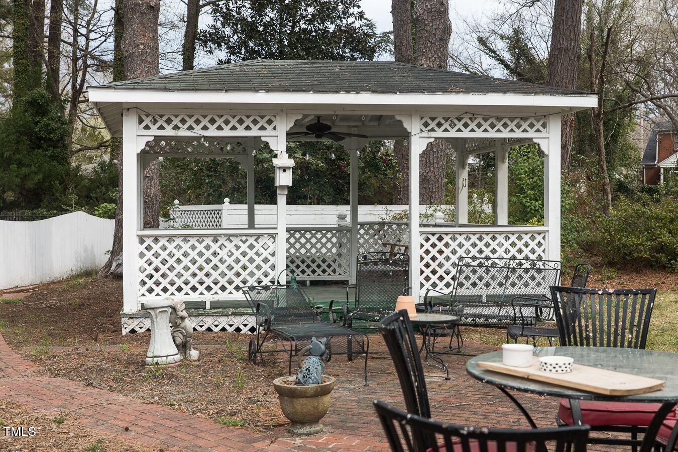 105 John Street Property Photo 11