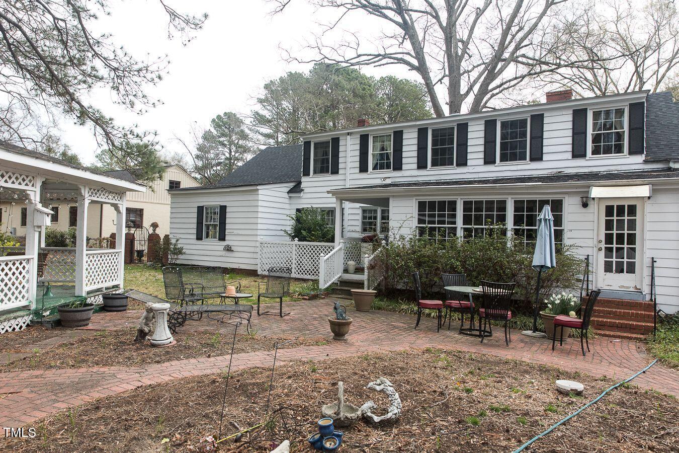 105 John Street Property Photo 13