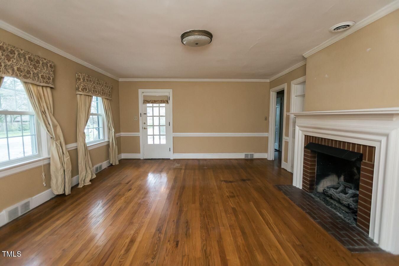 105 John Street Property Photo 26