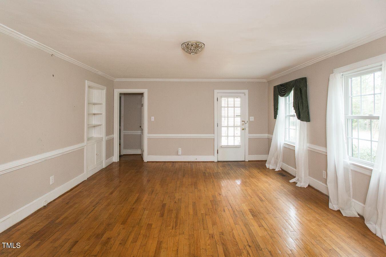 105 John Street Property Photo 41