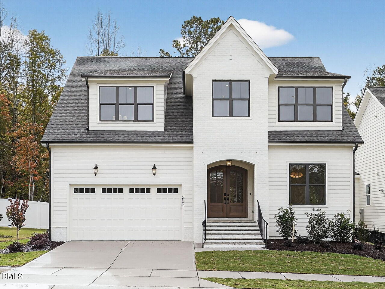 2521 Lillian Woods Drive Property Photo 2