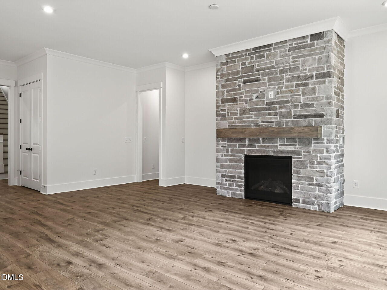 2521 Lillian Woods Drive Property Photo 10