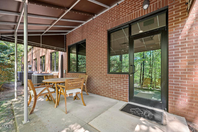 3210 Fairhill Drive E Suite 150 Property Photo 6