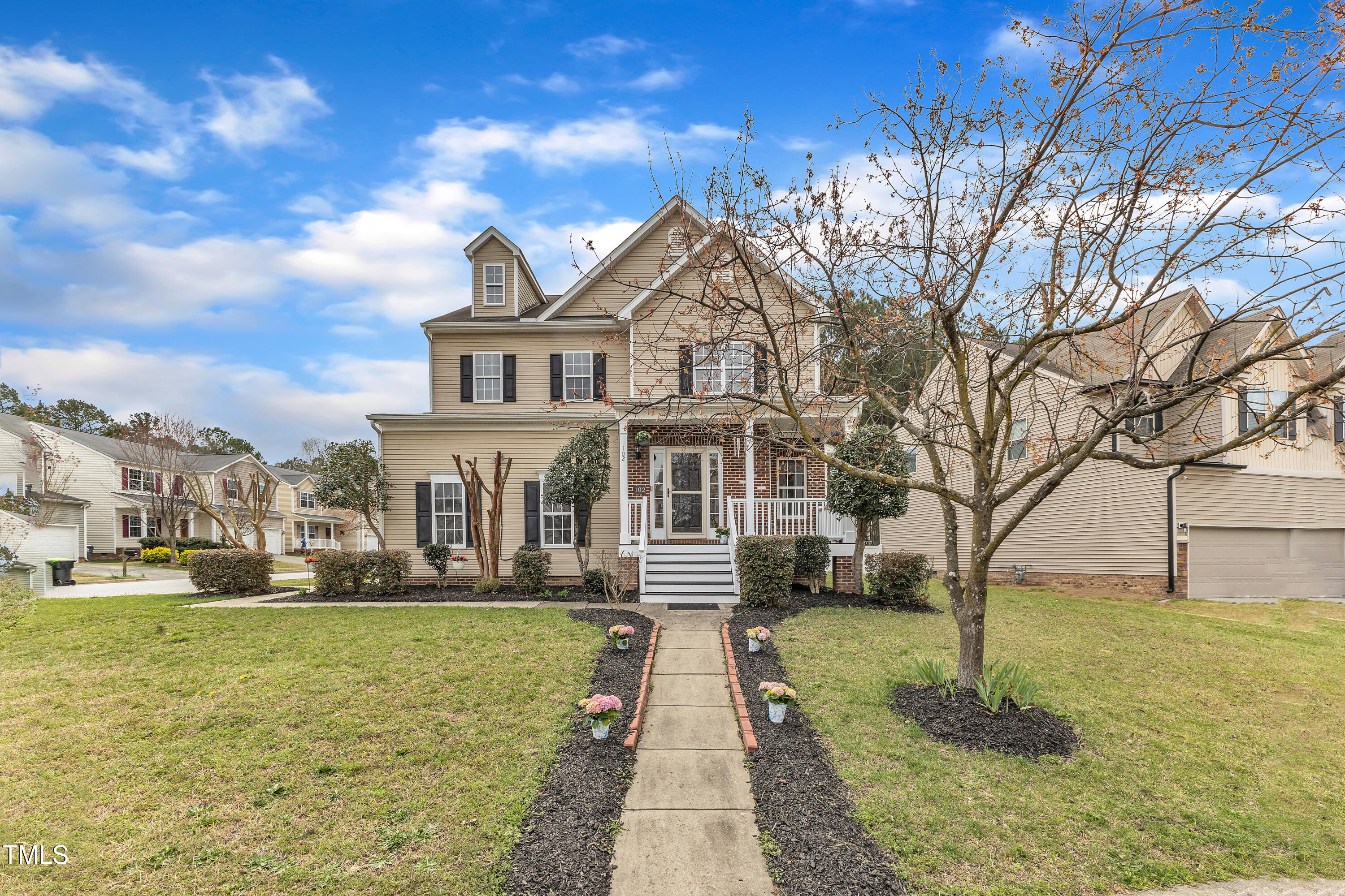 102 Switchback Street Property Photo