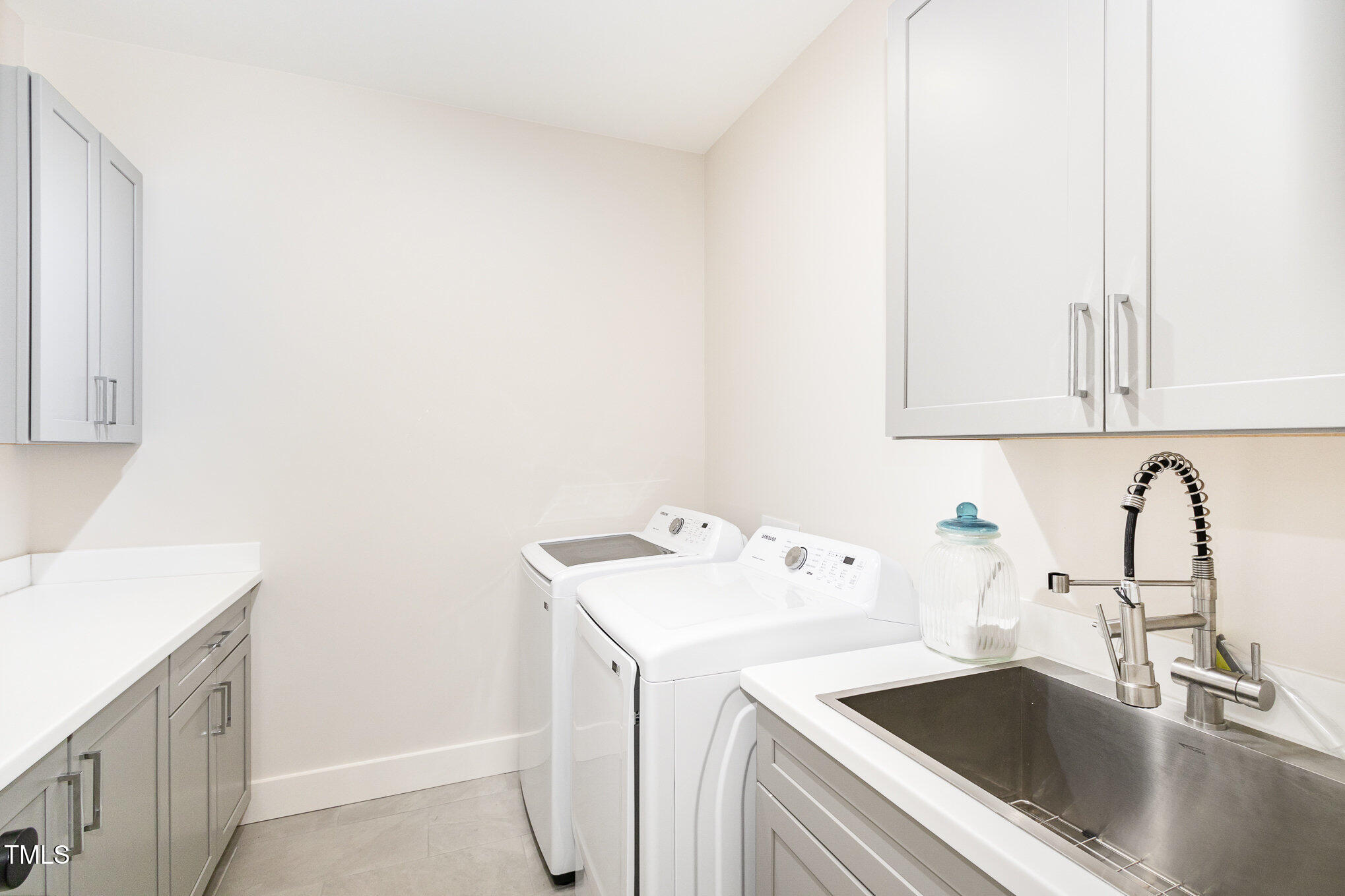 100 High Ridge Lane Property Photo 34
