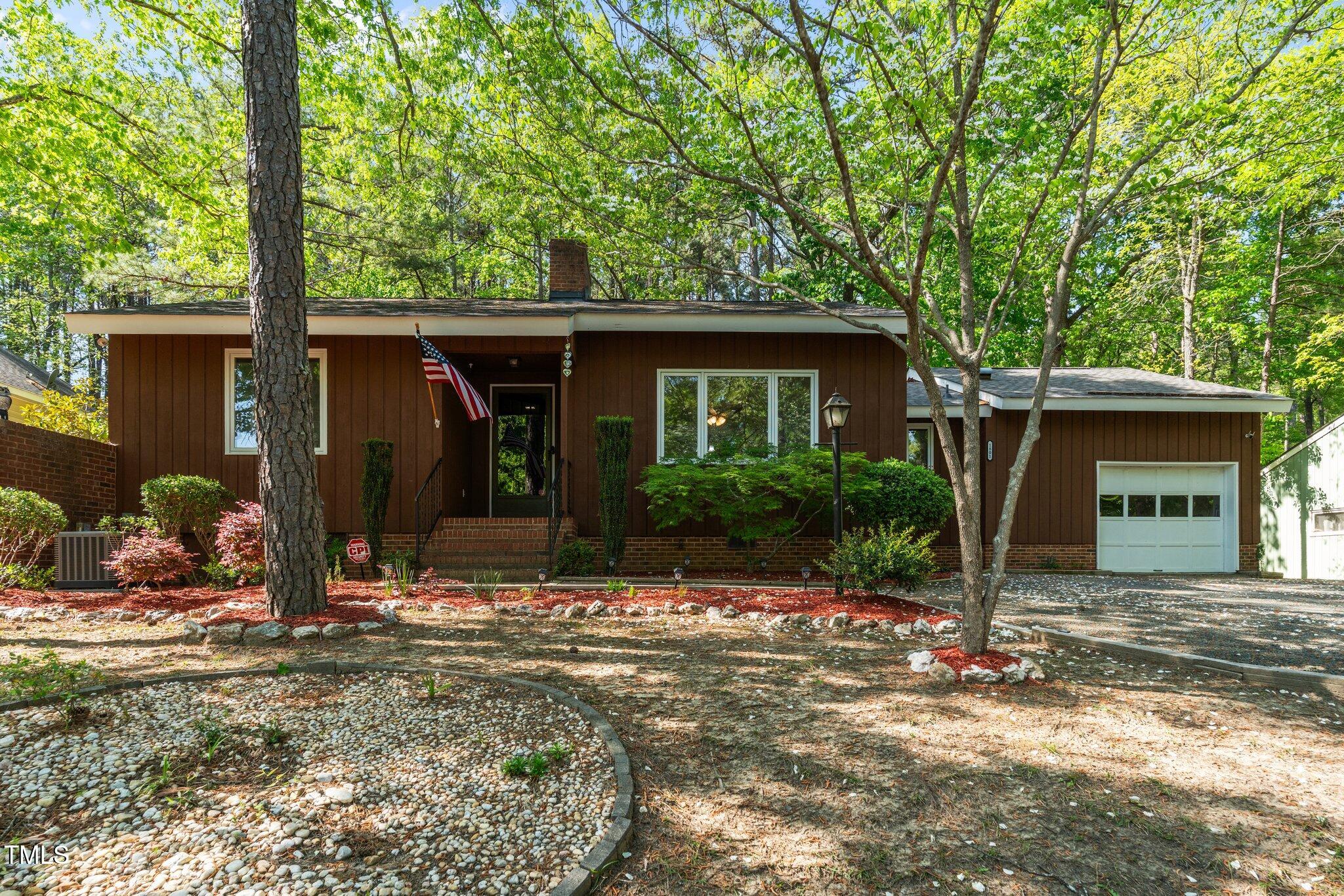 1801 Irish Boulevard Property Photo