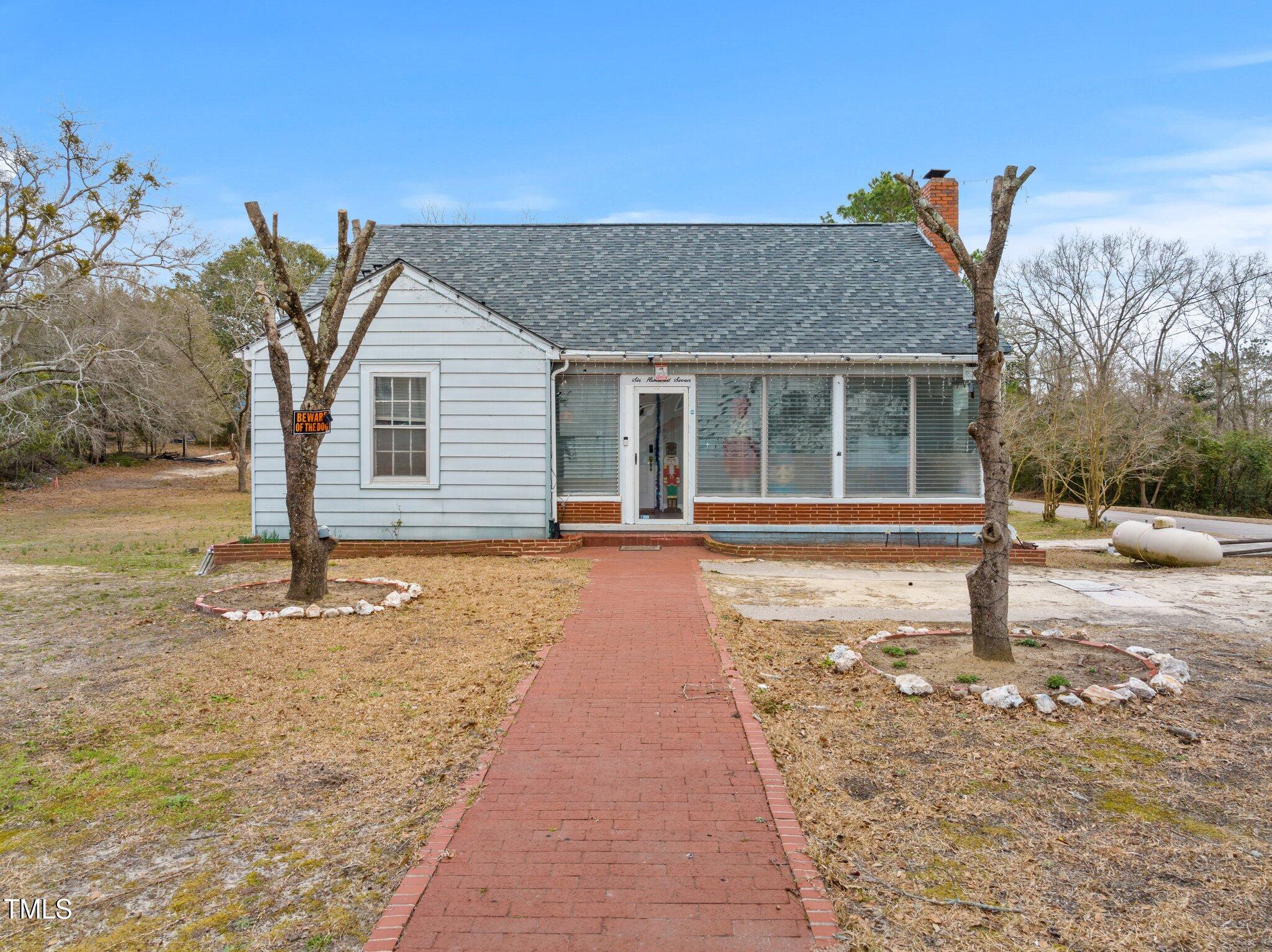 607 Henderson Street Property Photo