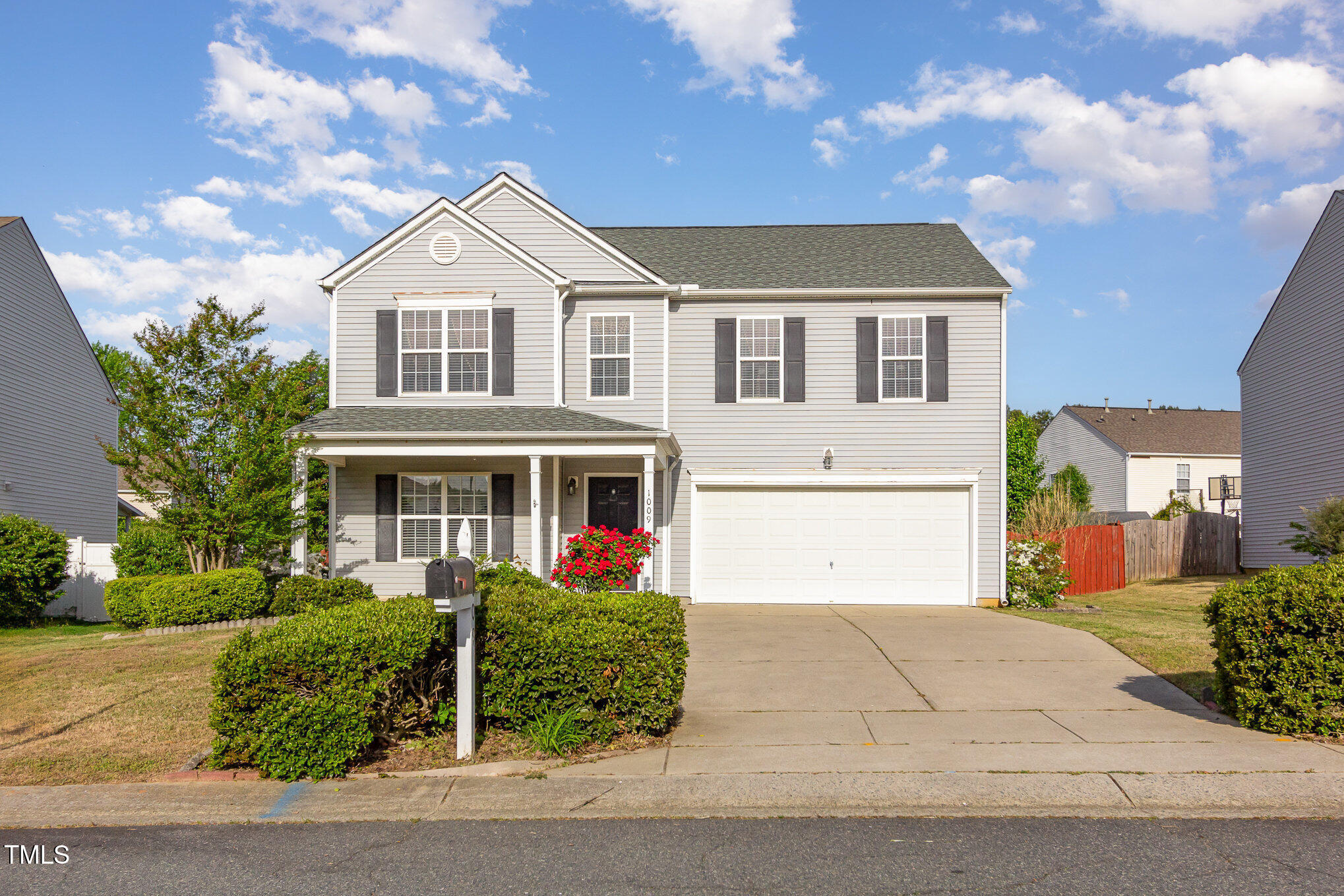 1009 Limeberry Court Property Photo 2