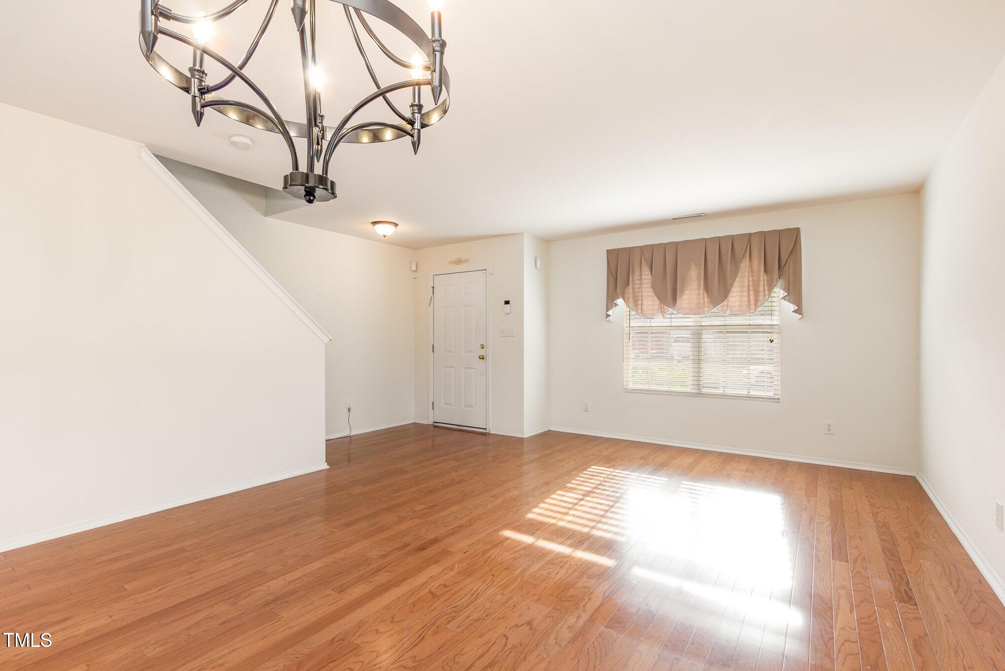 1009 Limeberry Court Property Photo 7