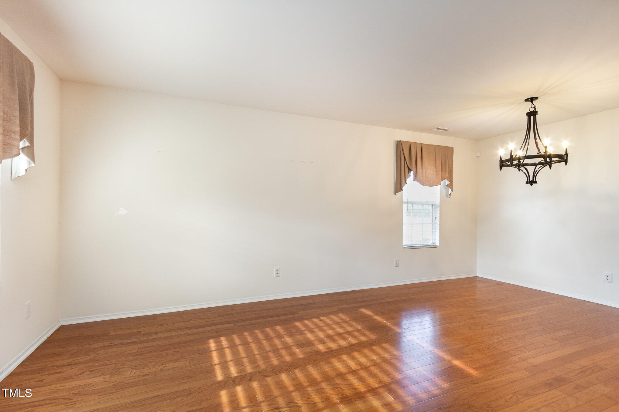 1009 Limeberry Court Property Photo 9