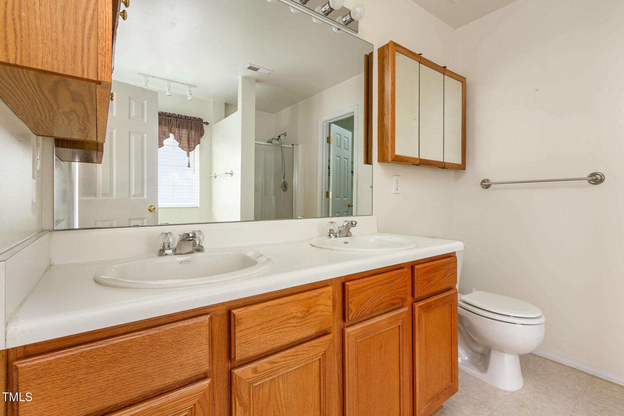 1009 Limeberry Court Property Photo 23