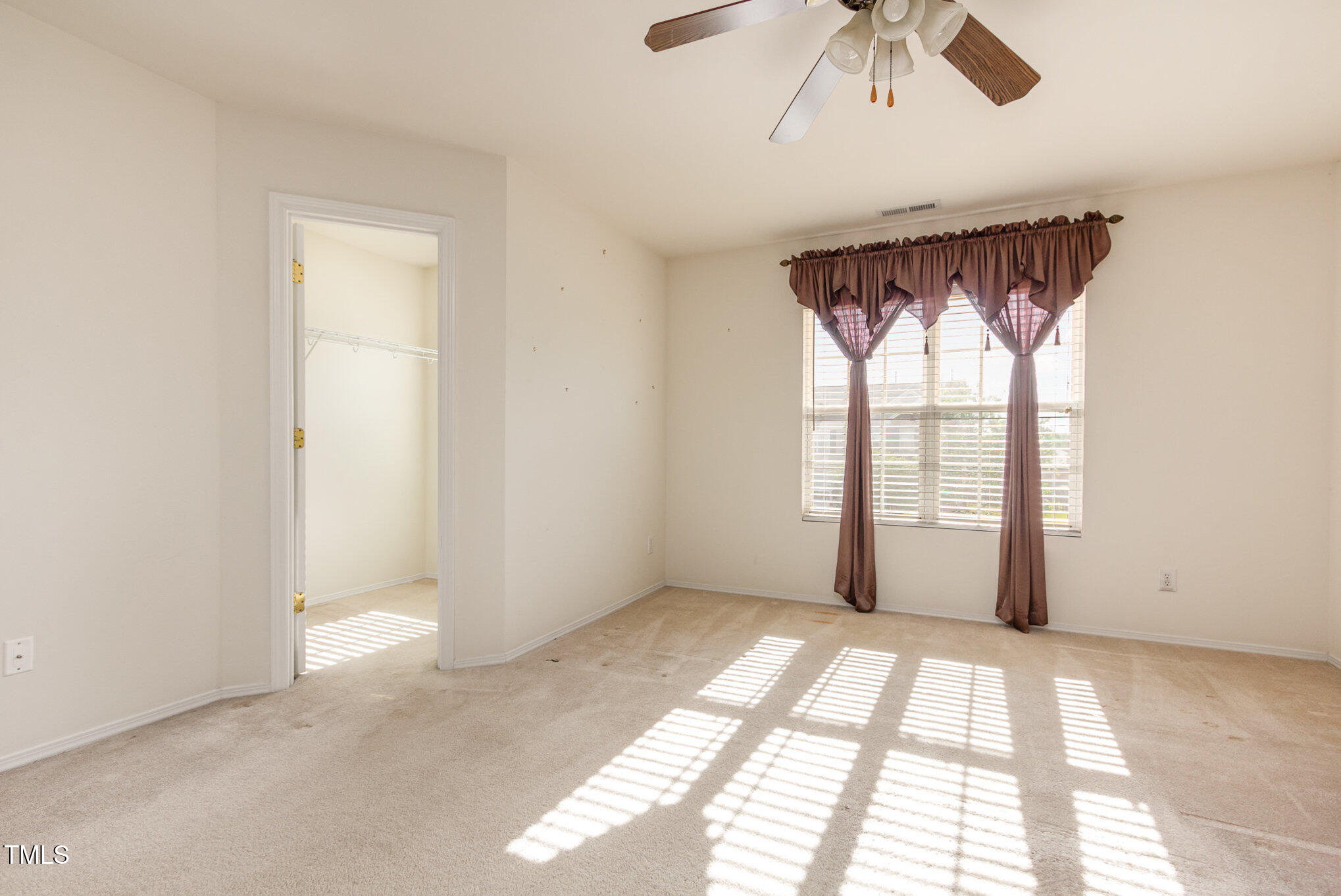 1009 Limeberry Court Property Photo 25