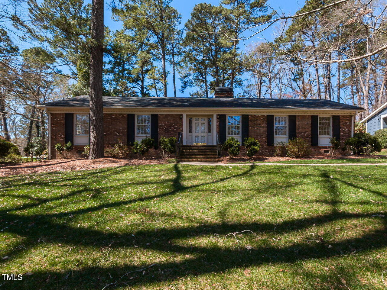 4701 Woodridge Drive Property Photo