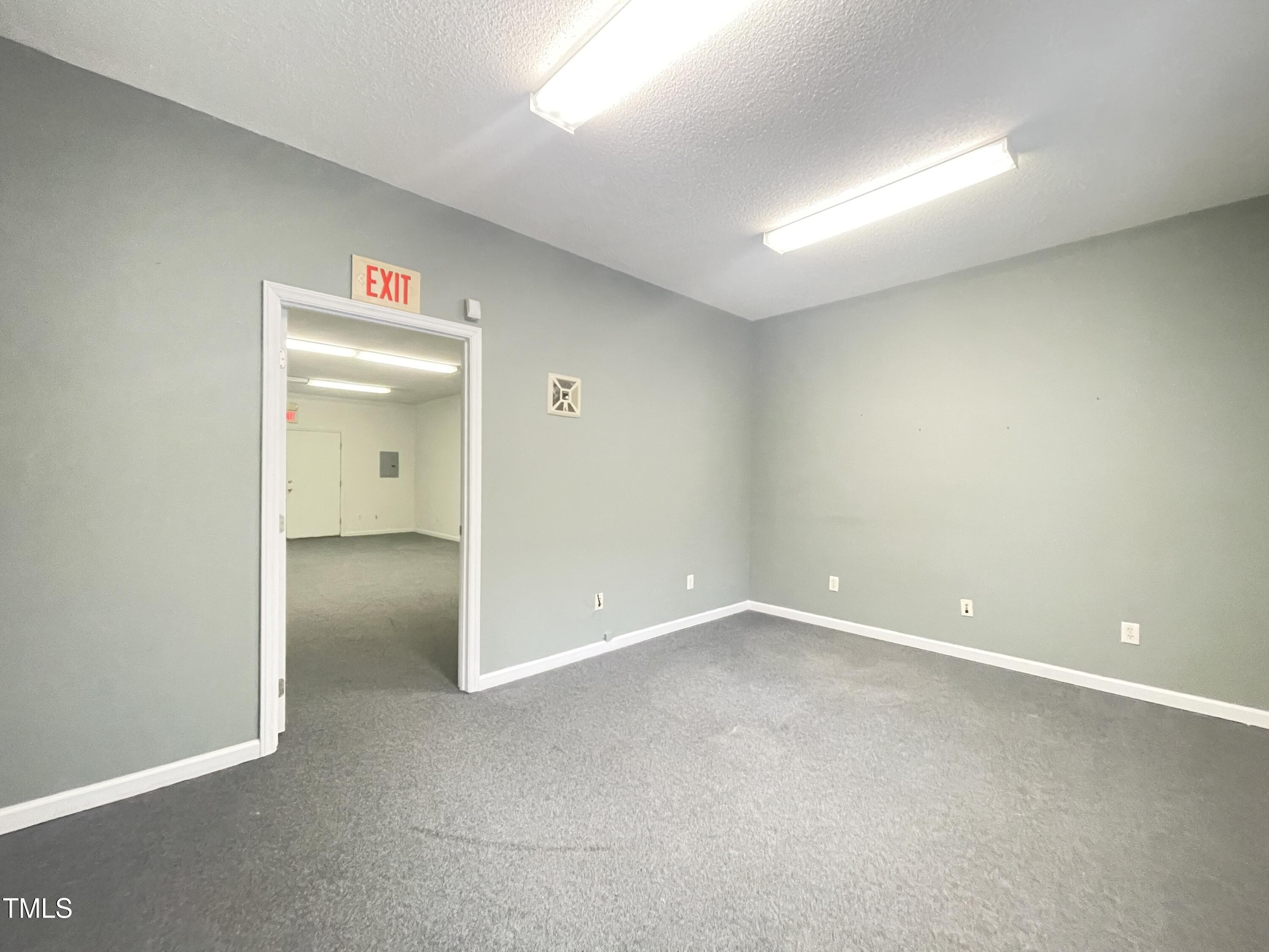 3735 Junction Boulevard Property Photo 3