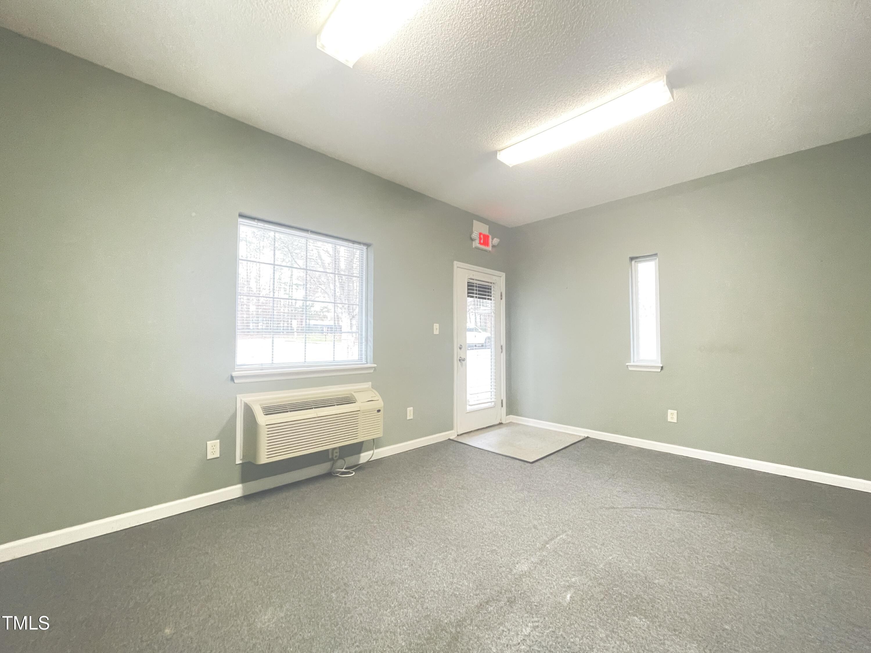 3735 Junction Boulevard Property Photo 4