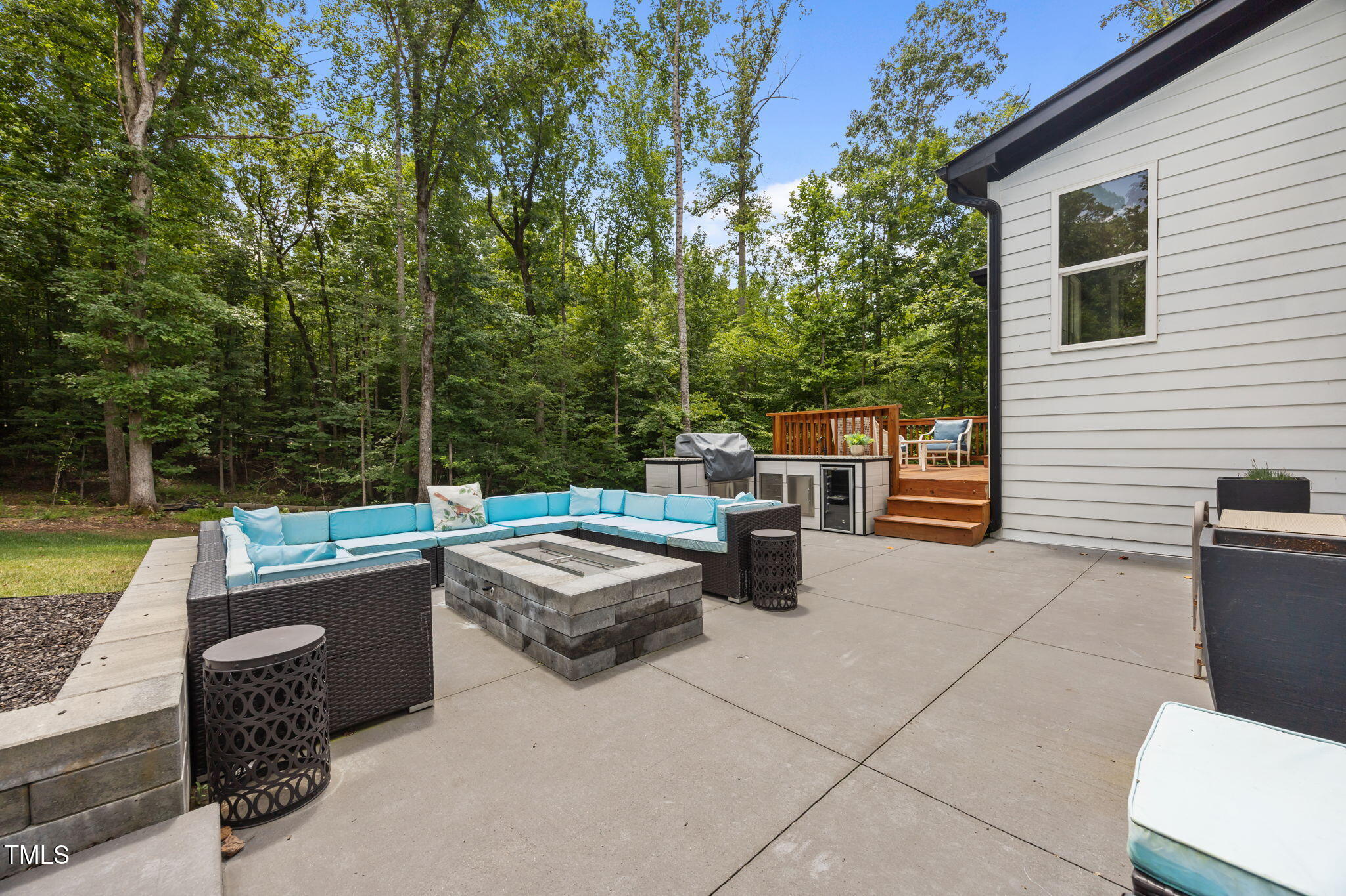110 Black Swan Drive Property Photo 2