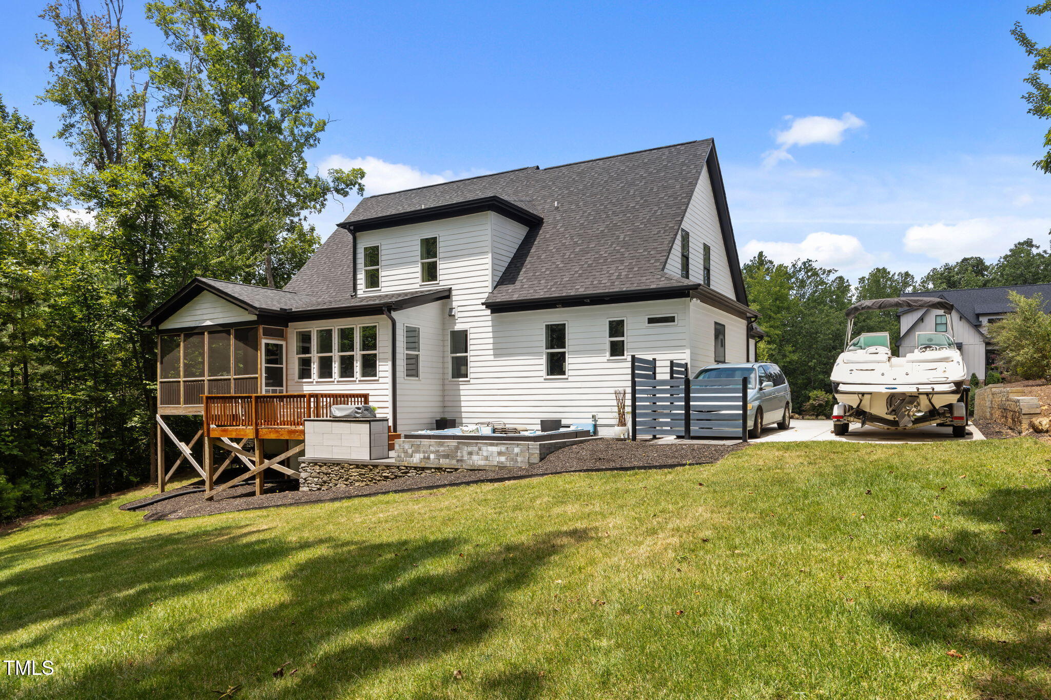 110 Black Swan Drive Property Photo 39