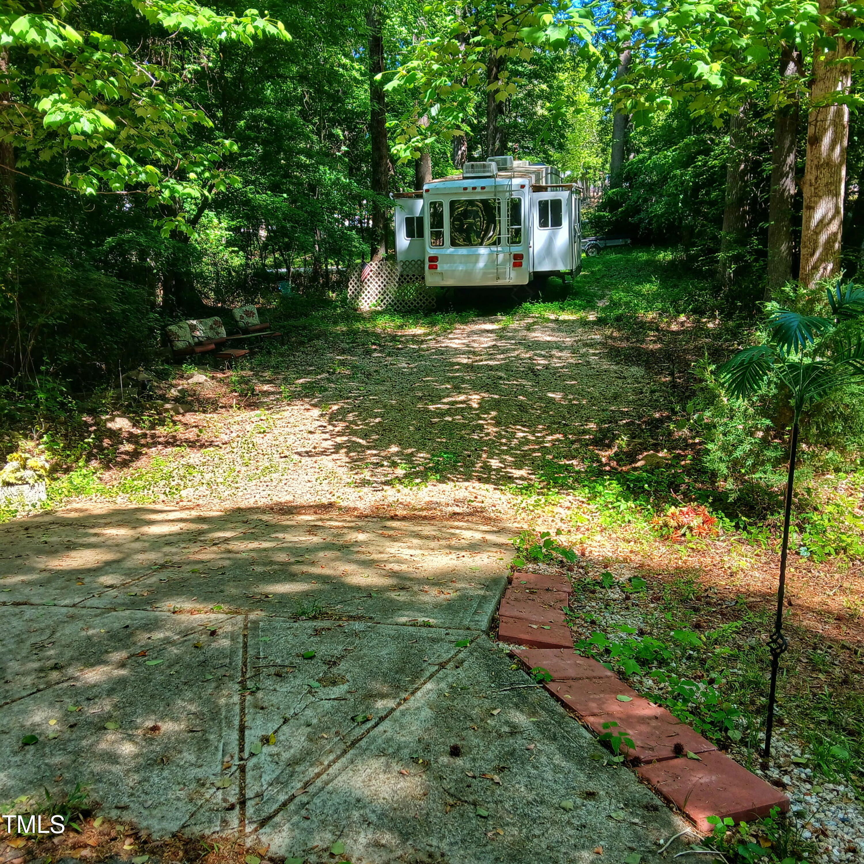 106 Natchez Drive Property Photo 17