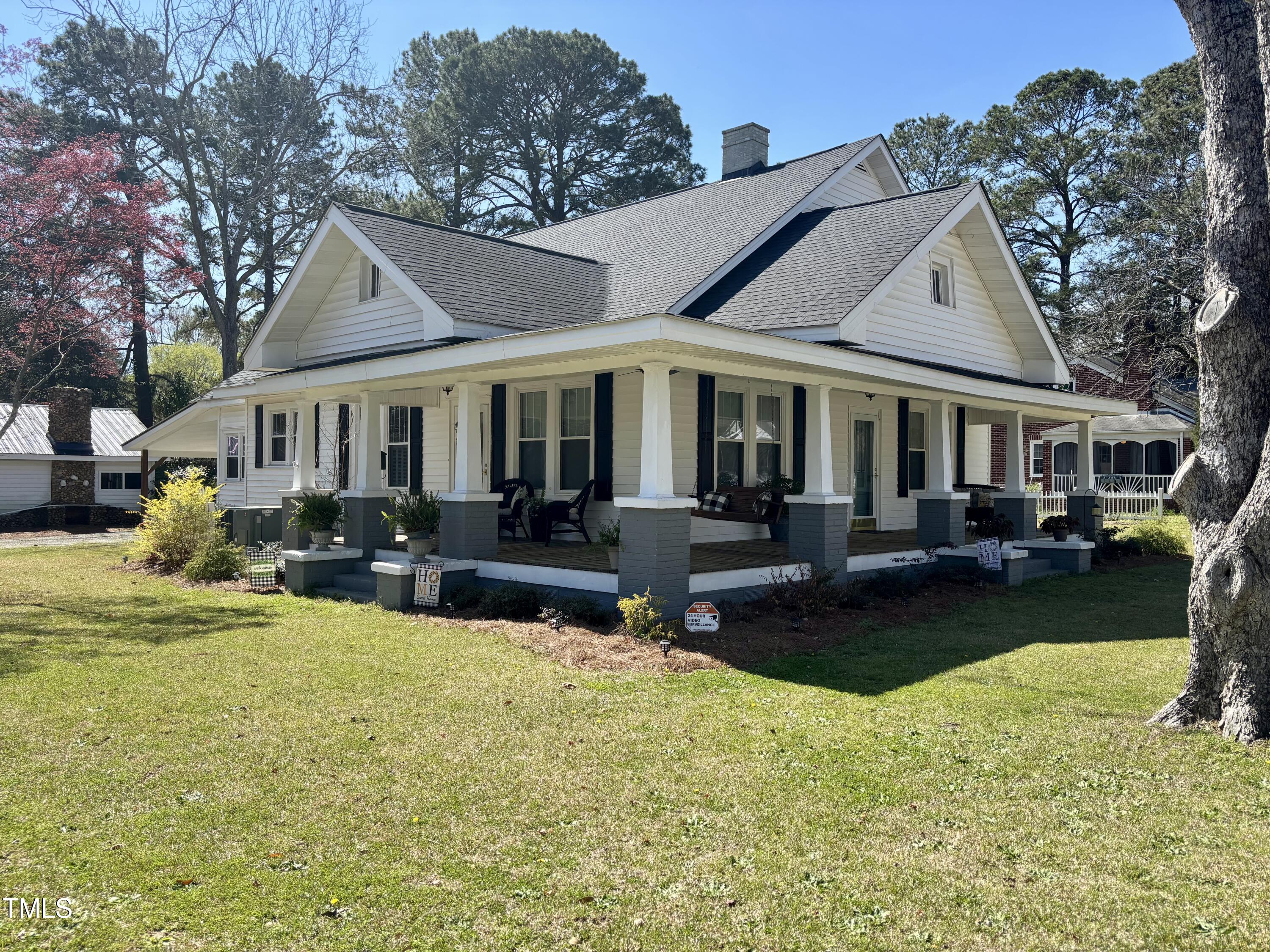 602 S Vermont Street Property Photo