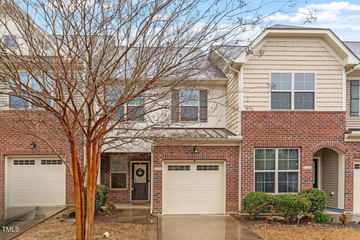 735 Davenbury Way Property Photo