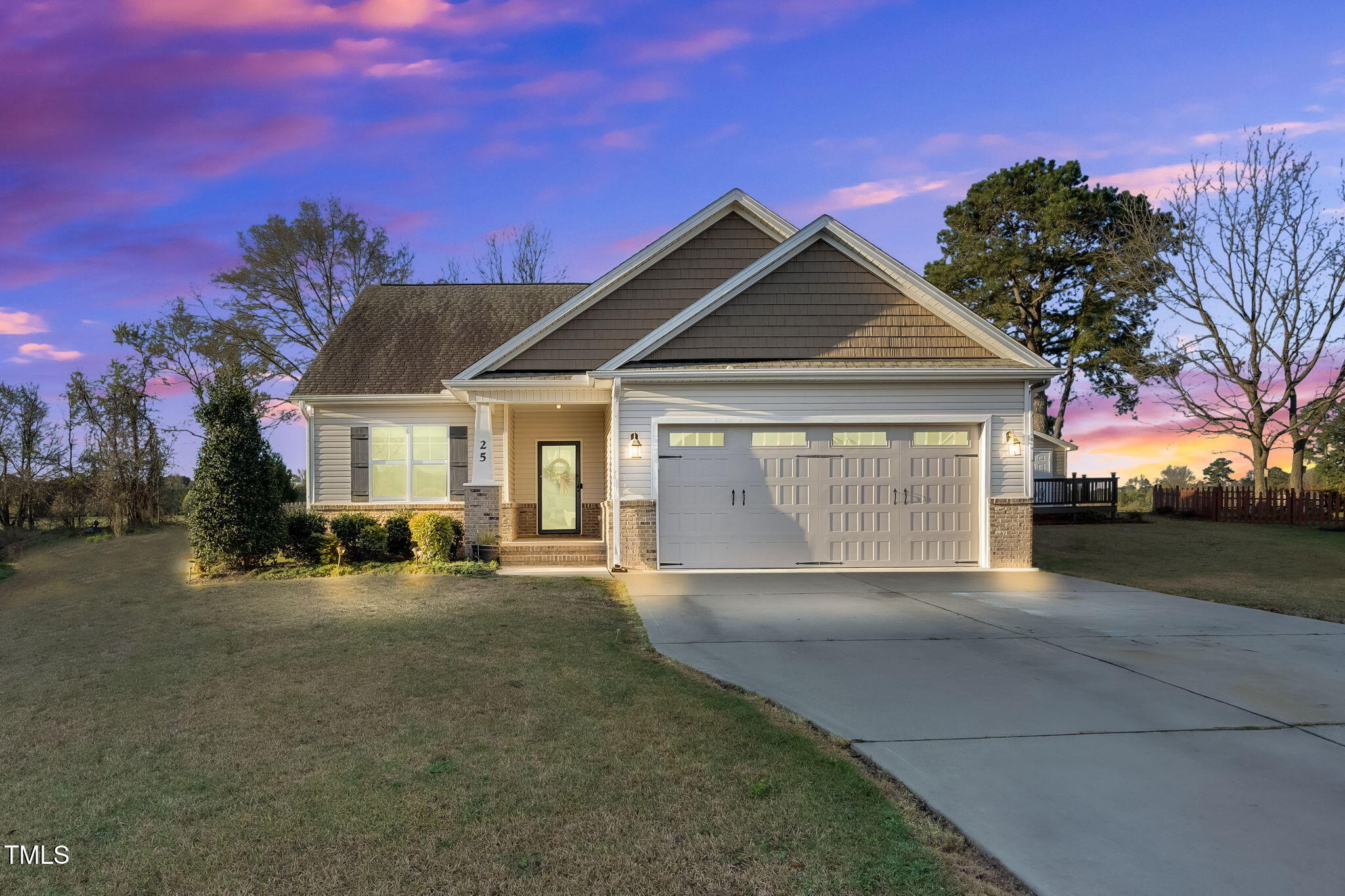 25 Vistas Court Property Photo