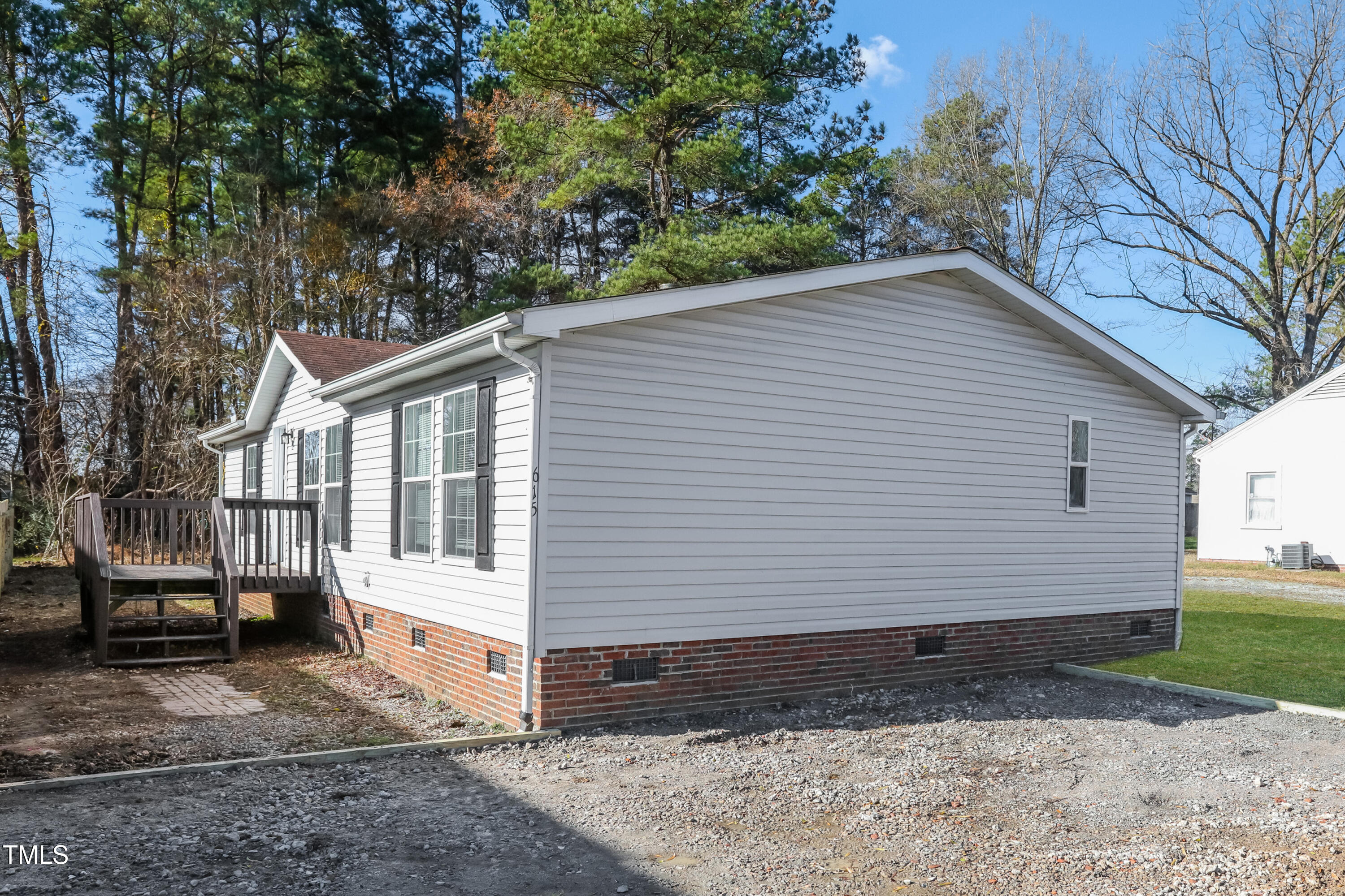 615 N Hardee Street Property Photo