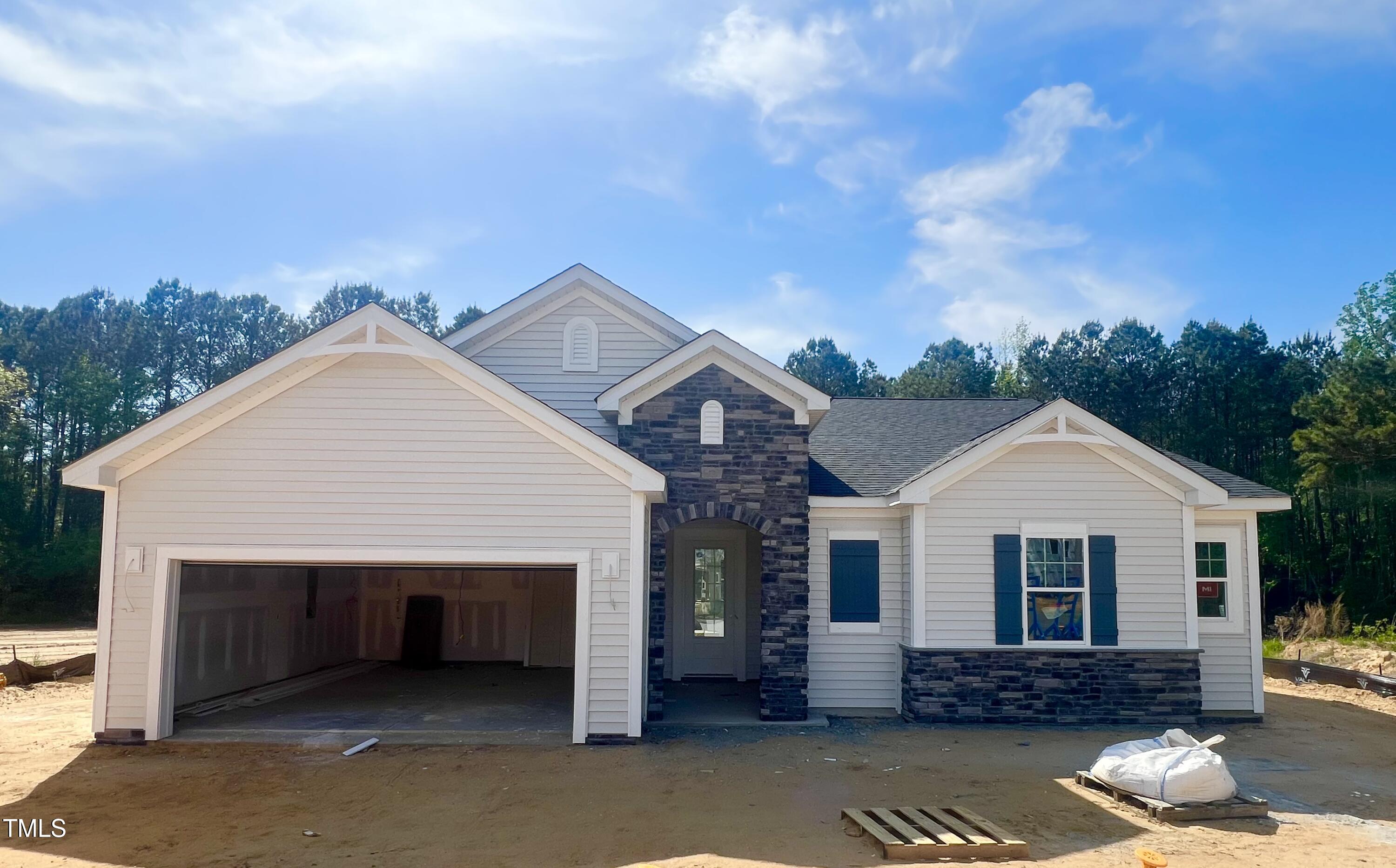 283 Golfview Avenue Property Photo