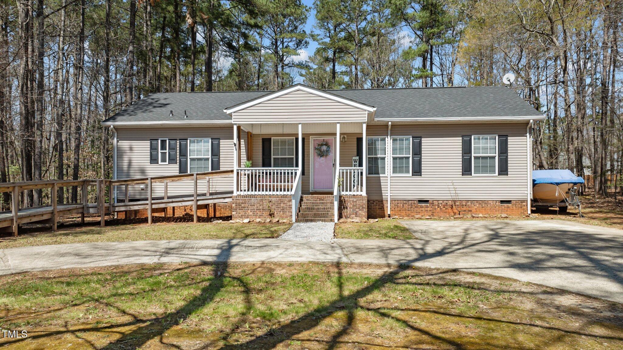 170 Buckaroo Drive Property Photo 1