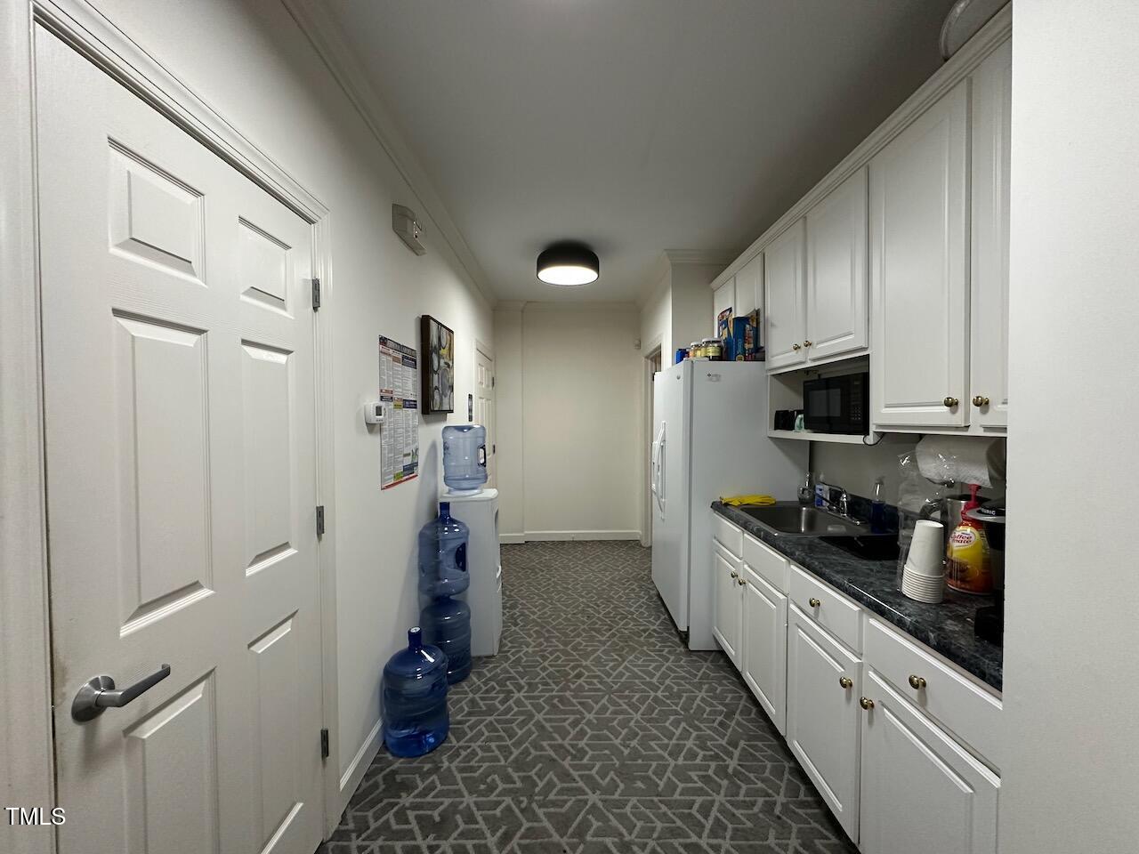 318 W Millbrook Road # 105 Property Photo 13