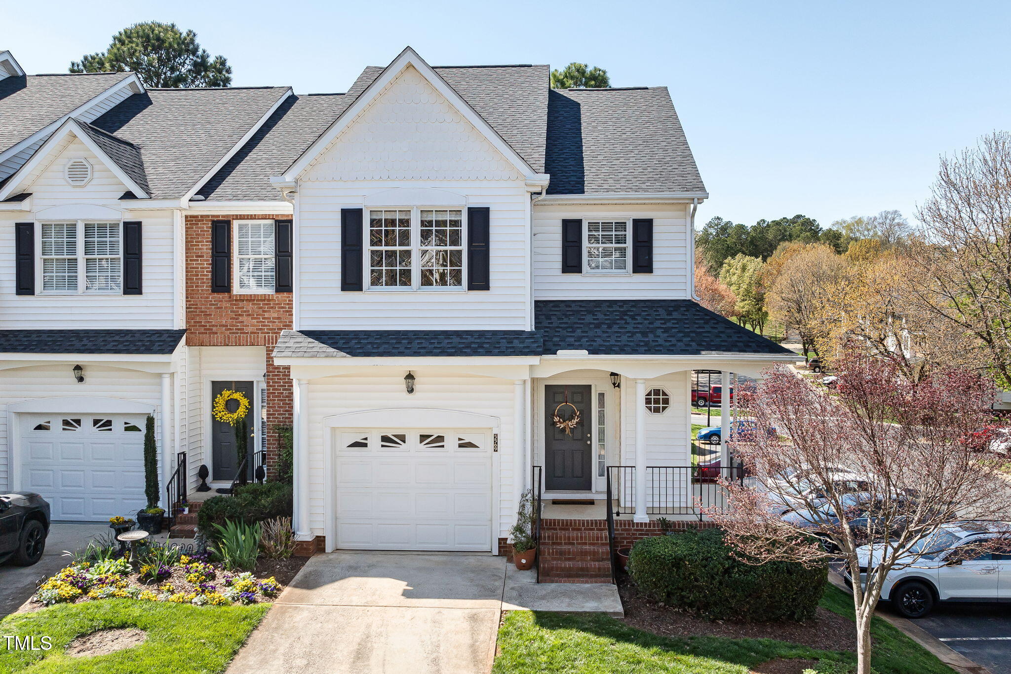 5569 Sea Daisy Drive Property Photo 1