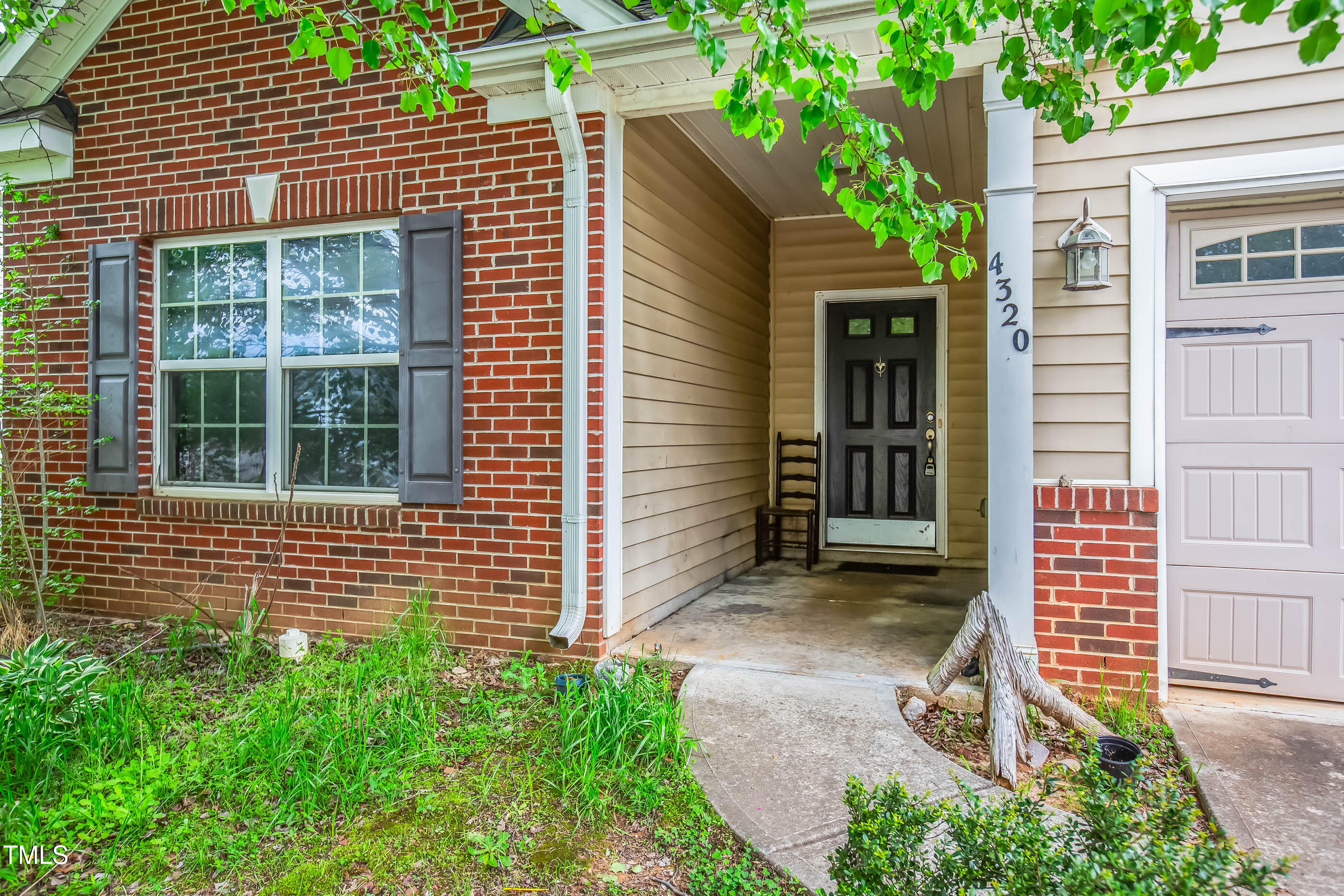 4320 Glenmore Creek Drive Property Photo
