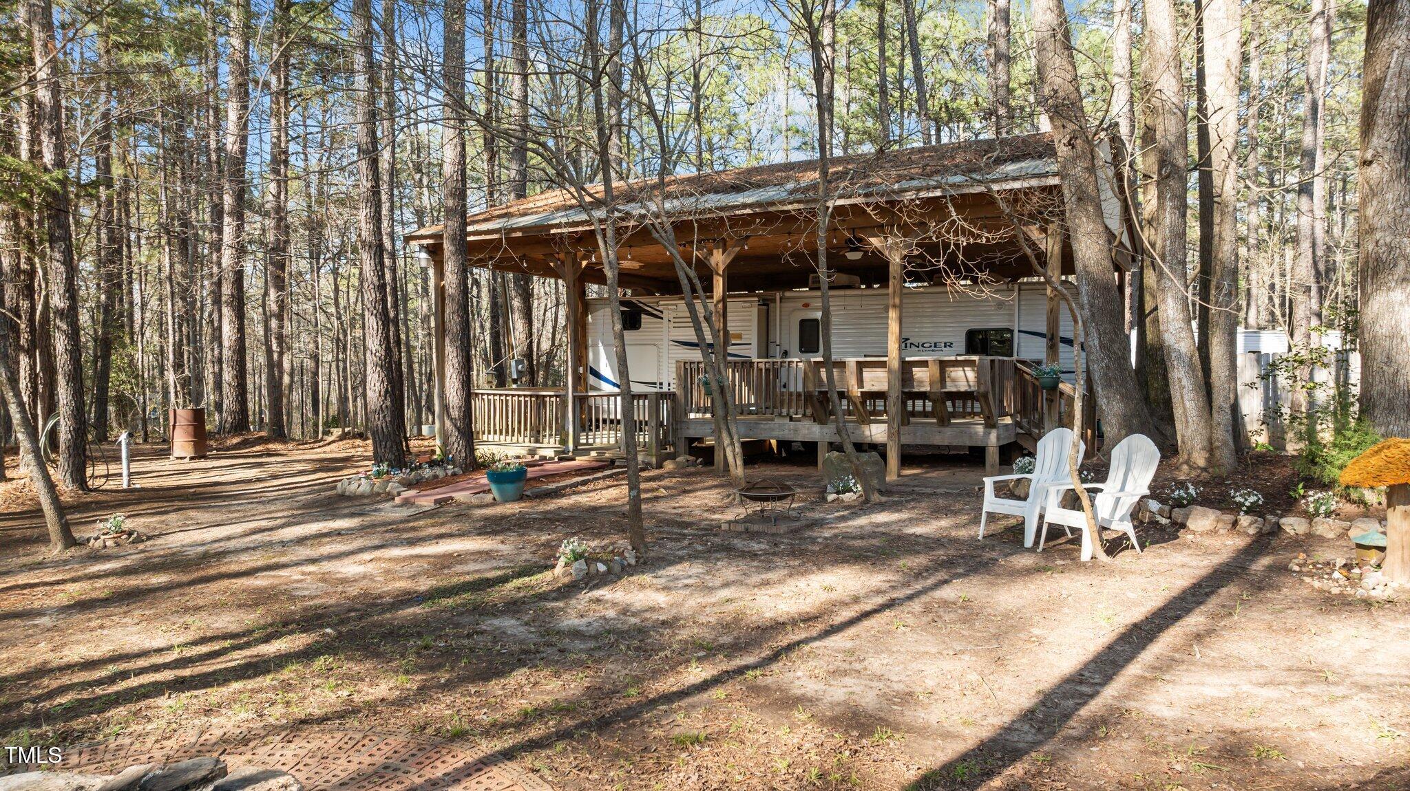 100 Mahto Drive Property Photo 1