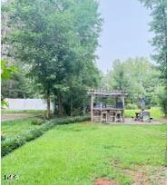 124 Kansas Drive Property Photo 2