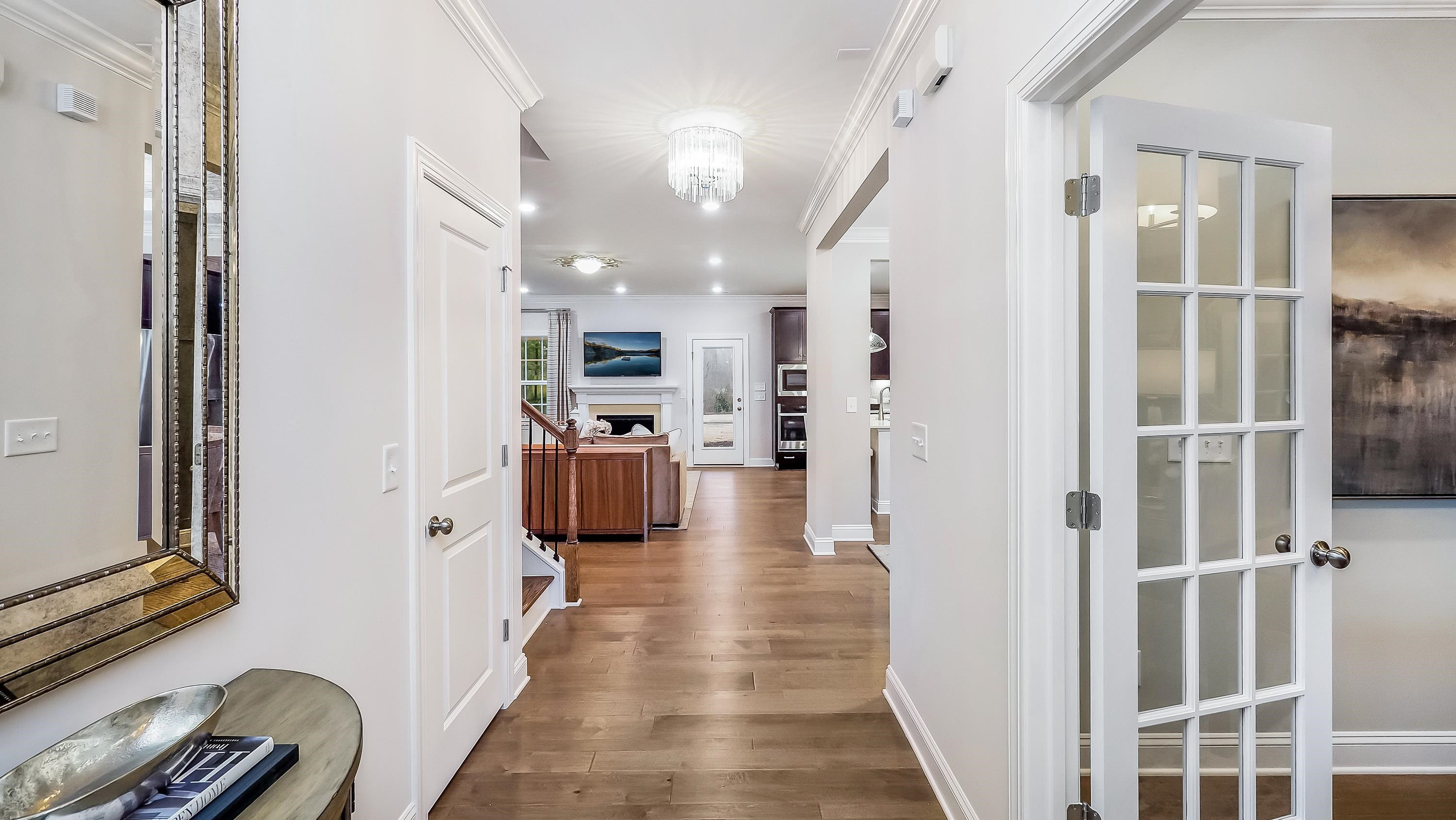 1010 Red Roses Avenue Property Photo 2