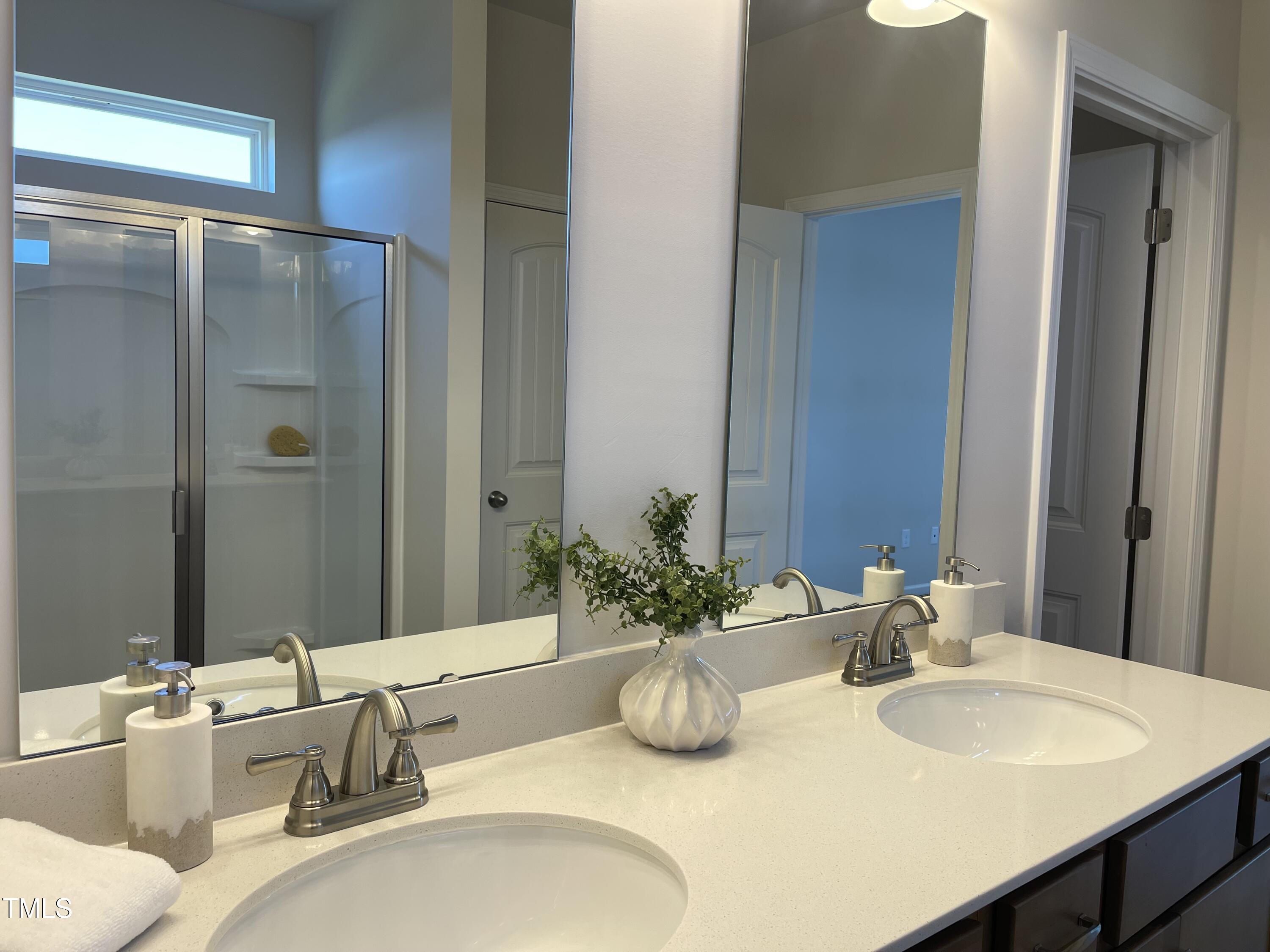 84 Commons Circle Property Photo 20