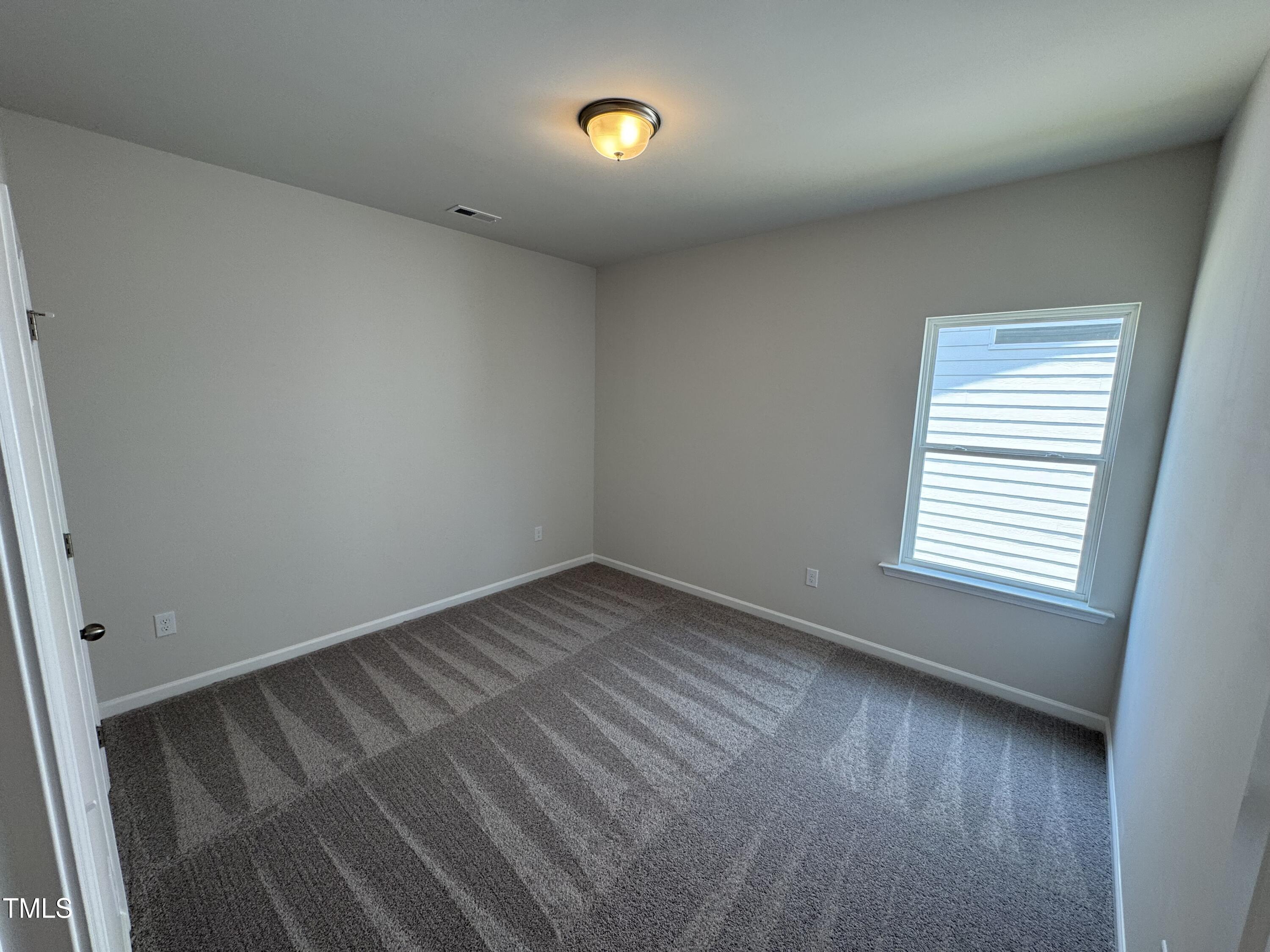 84 Commons Circle Property Photo 25