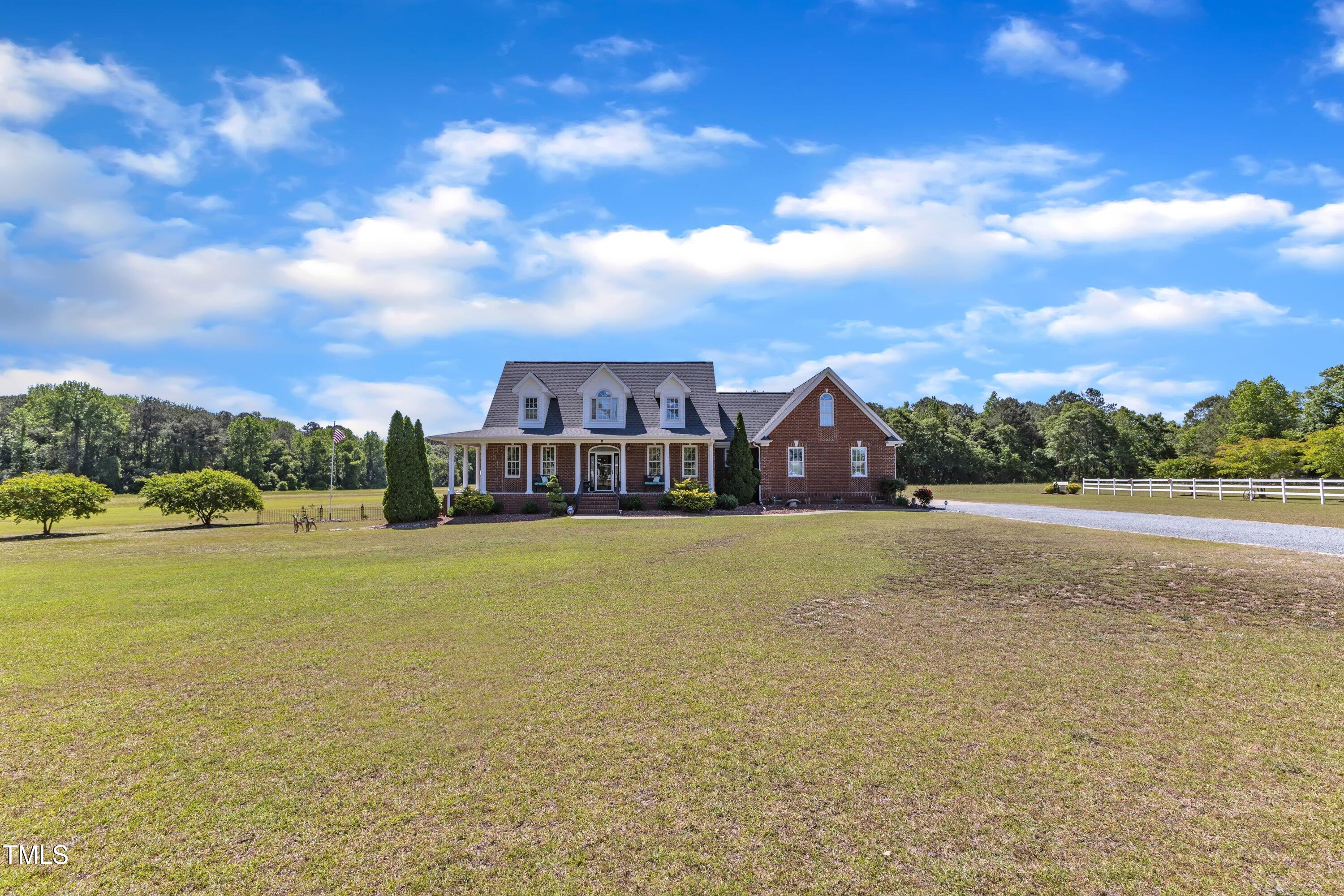 5595 Godwin Lake Road Property Photo 5
