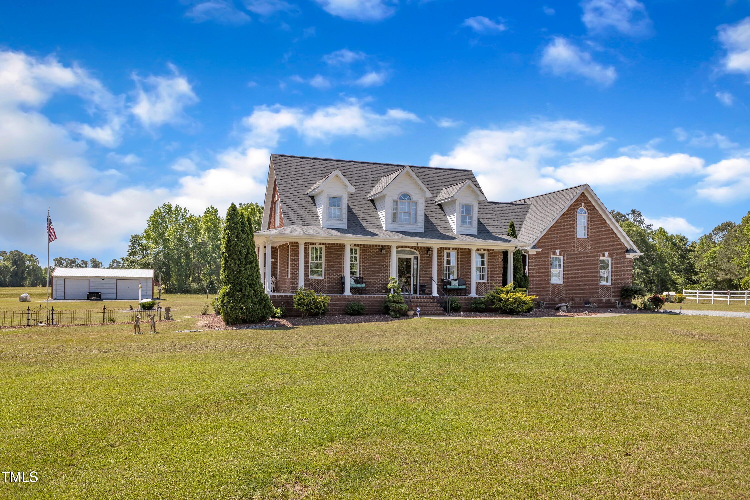 5595 Godwin Lake Road Property Photo 7