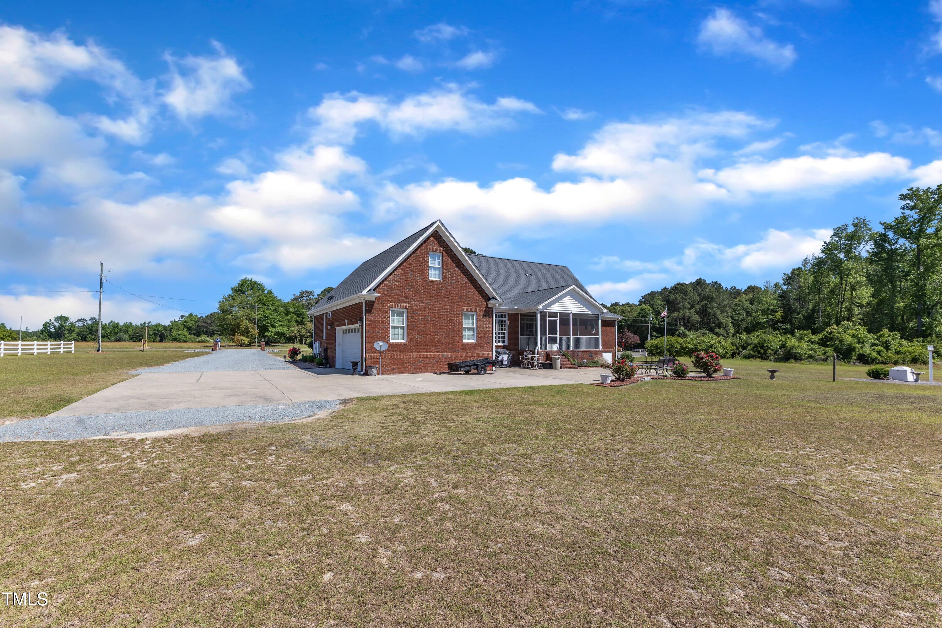 5595 Godwin Lake Road Property Photo 20