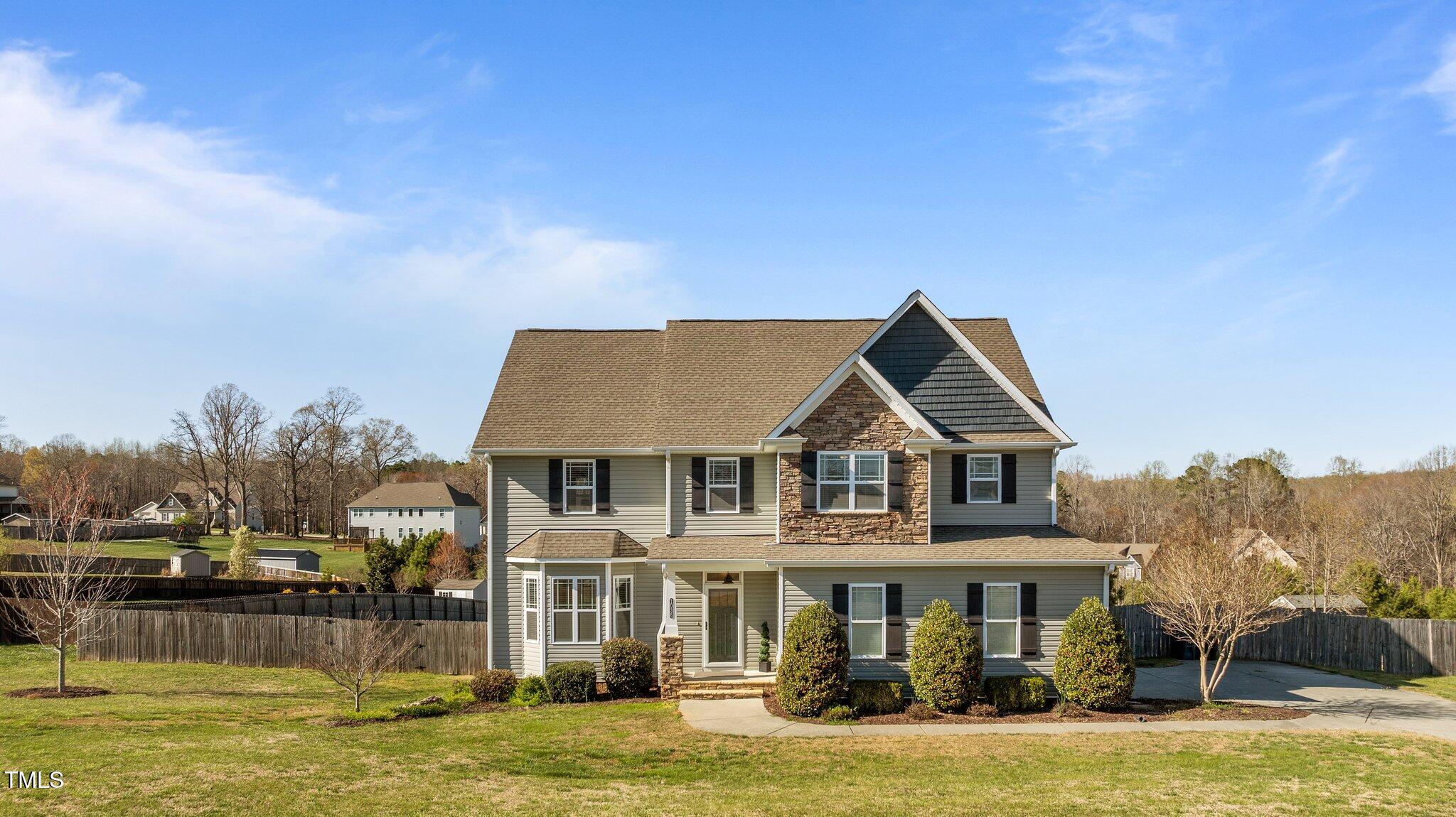 1036 Butterfly Circle Property Photo