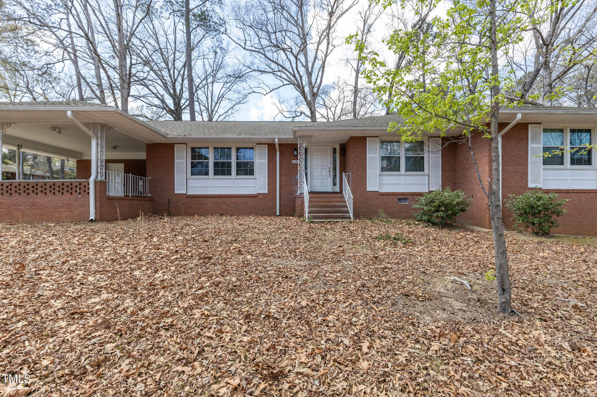 1101 Ivy Road Property Photo