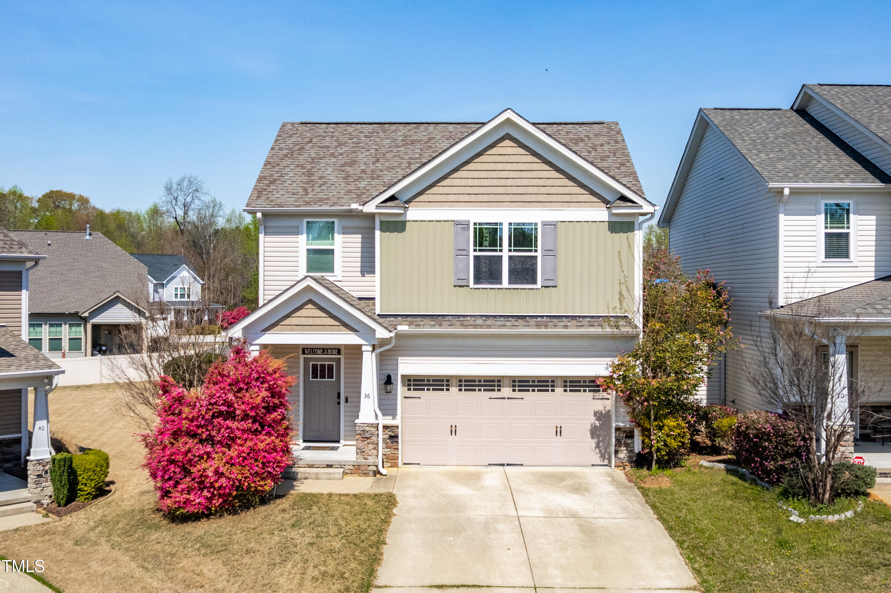 36 Labradoodle Court Property Photo