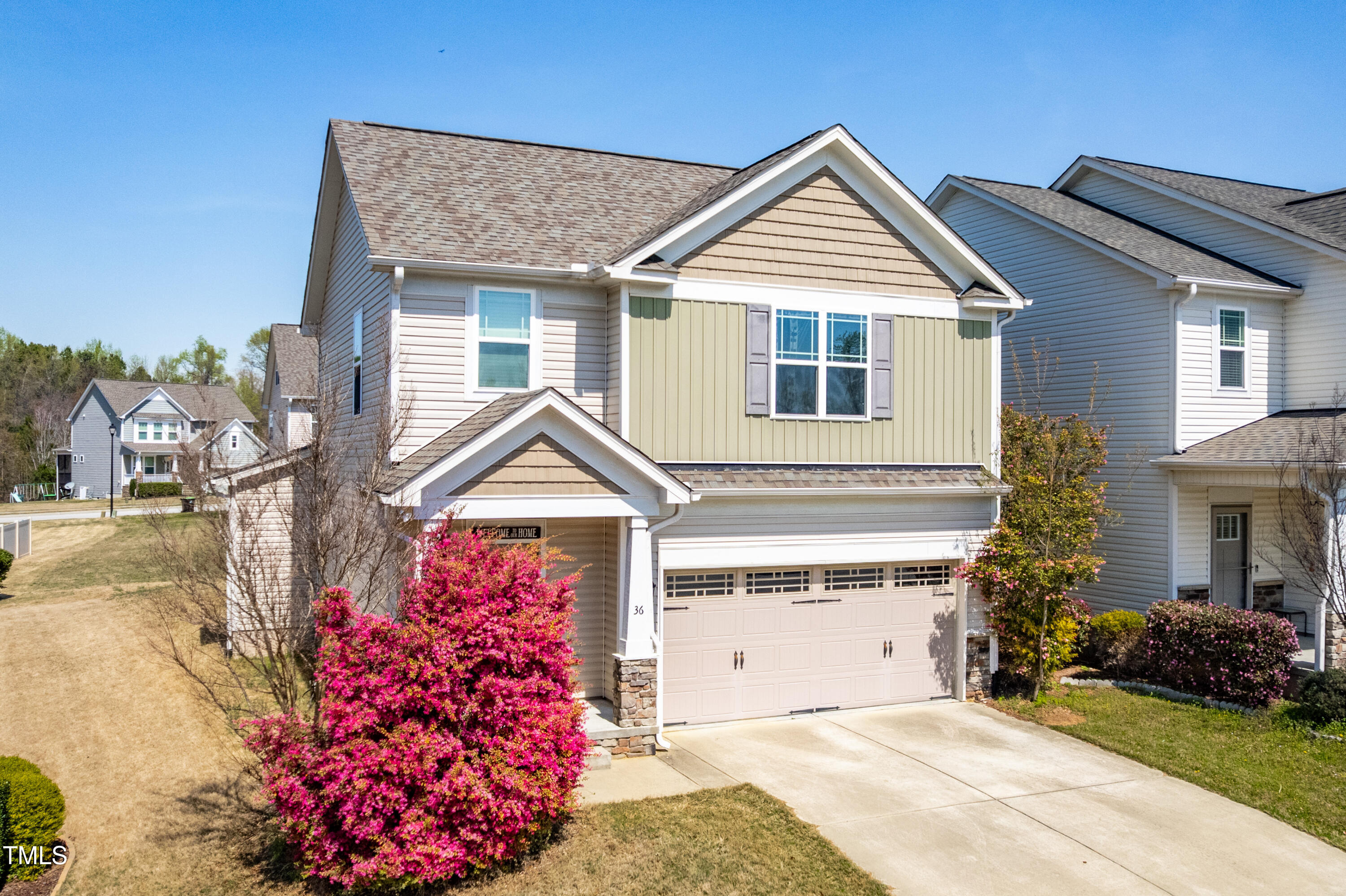 36 Labradoodle Court Property Photo 1