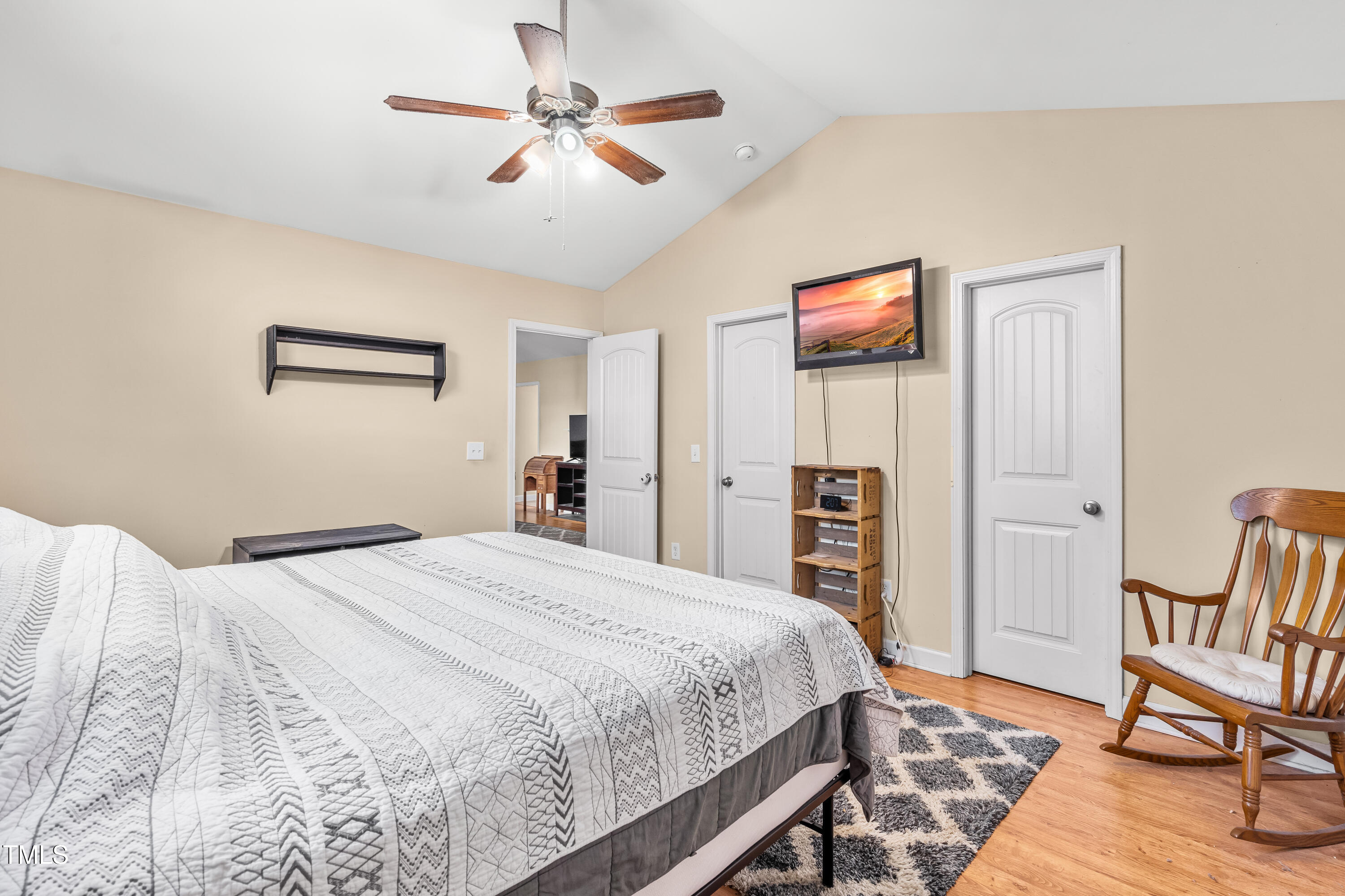 6208 Silver Spring Court Property Photo 9